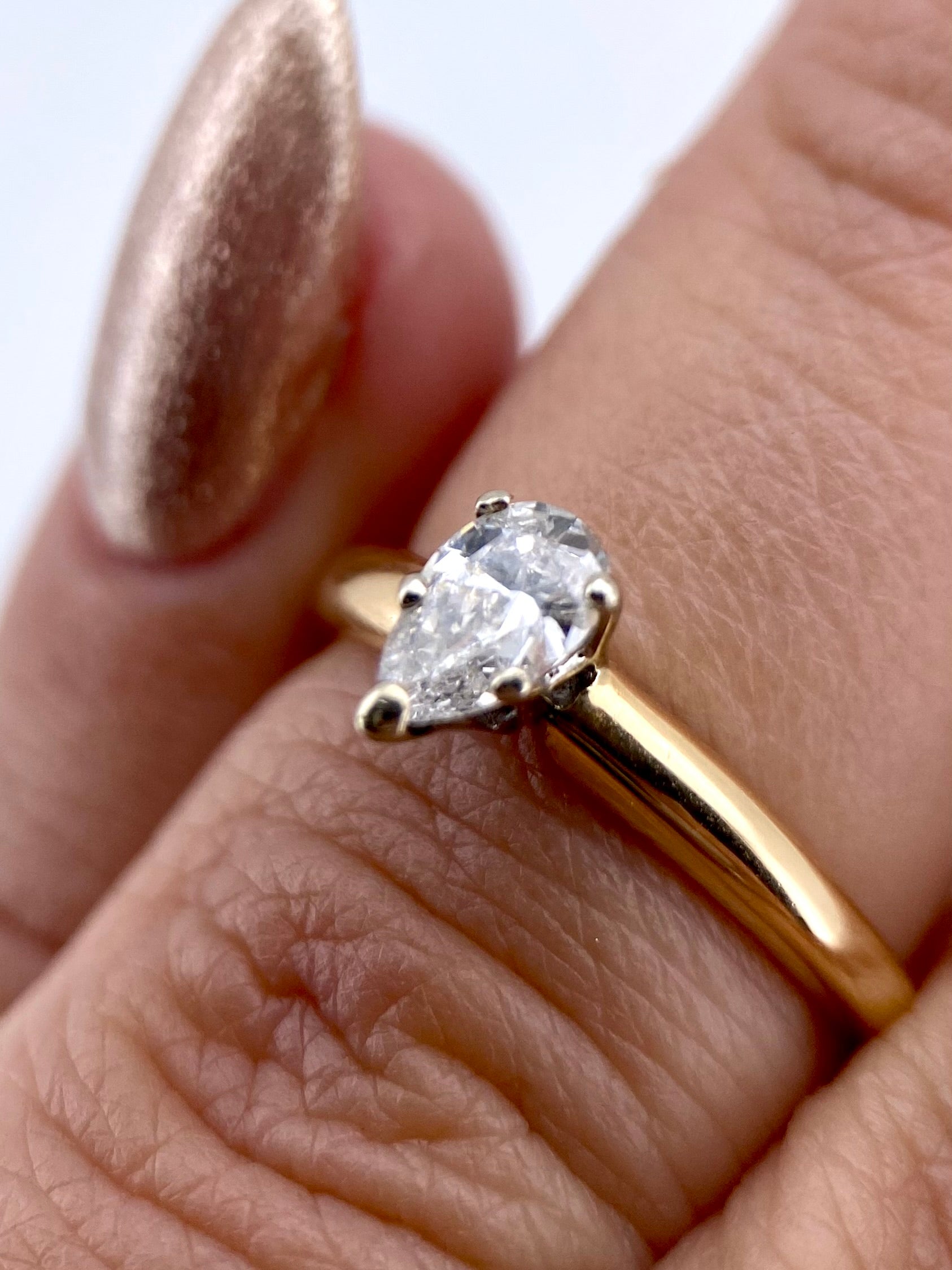 Oro Amarillo 14k Pera 0.45ct de Diamante Natural                              Anillo Compromiso OF1835