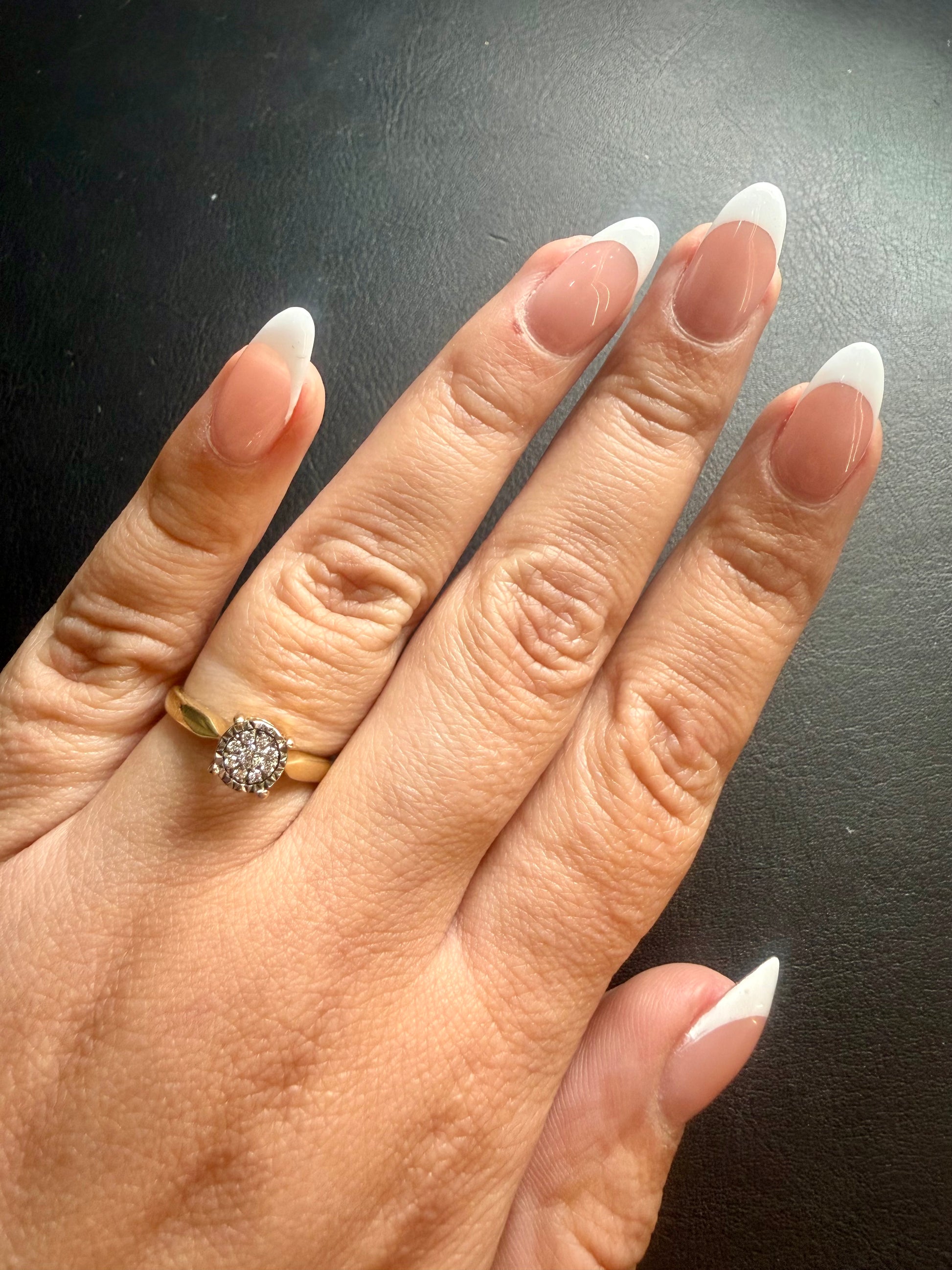Oro Amarillo 14k Redondo 0.20ct de Diamantes Naturales                            Anillo Compromiso OF2329