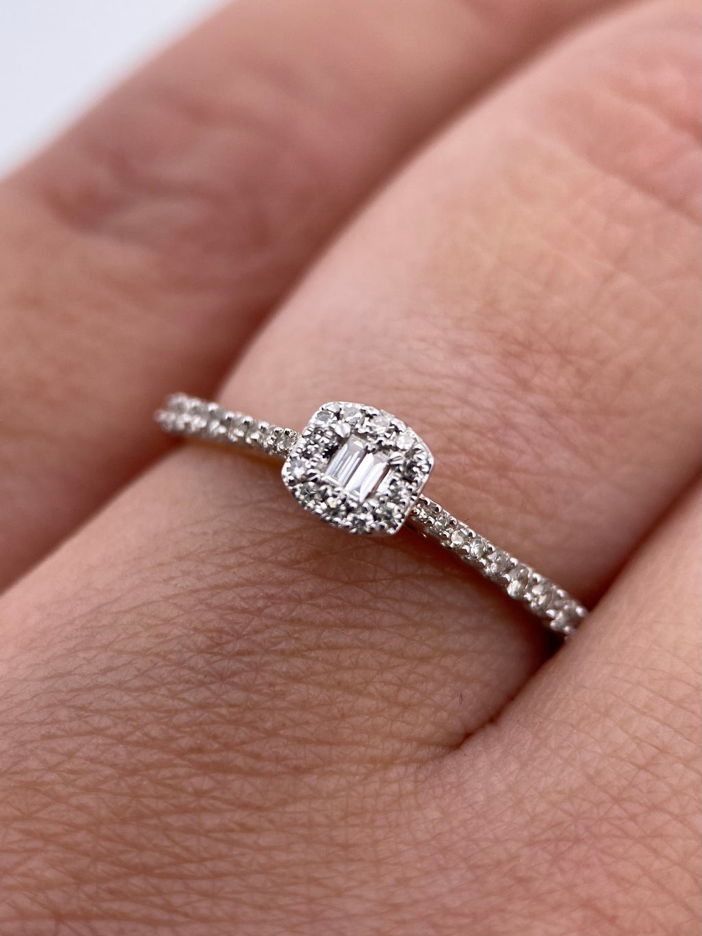 Oro Amarillo 14k Redondo 0.22ct de Diamantes Naturales                            Anillo Compromiso OF2199