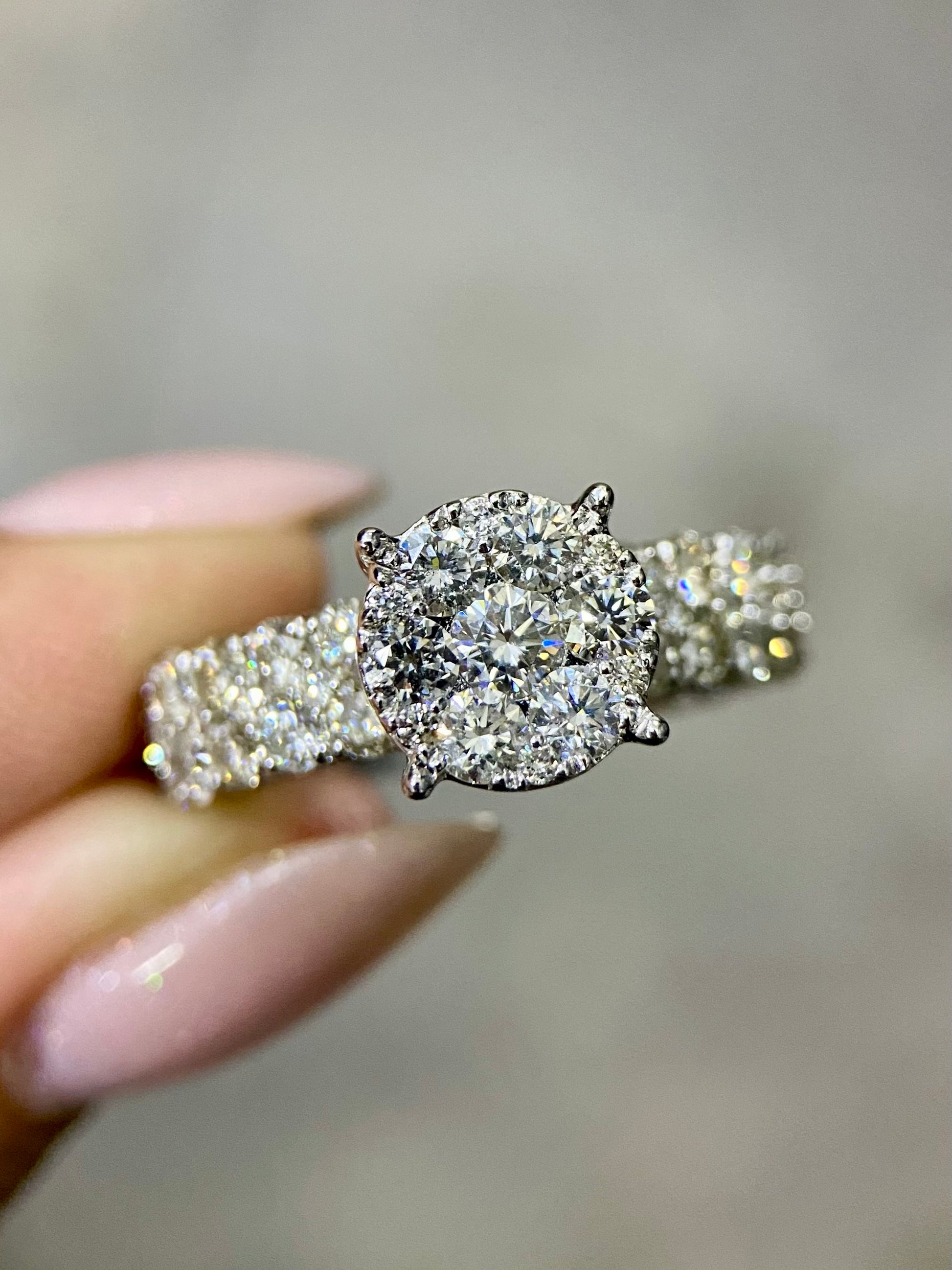 Oro Blanco 14k Redondo 3.65ct                               Anillo OF2379