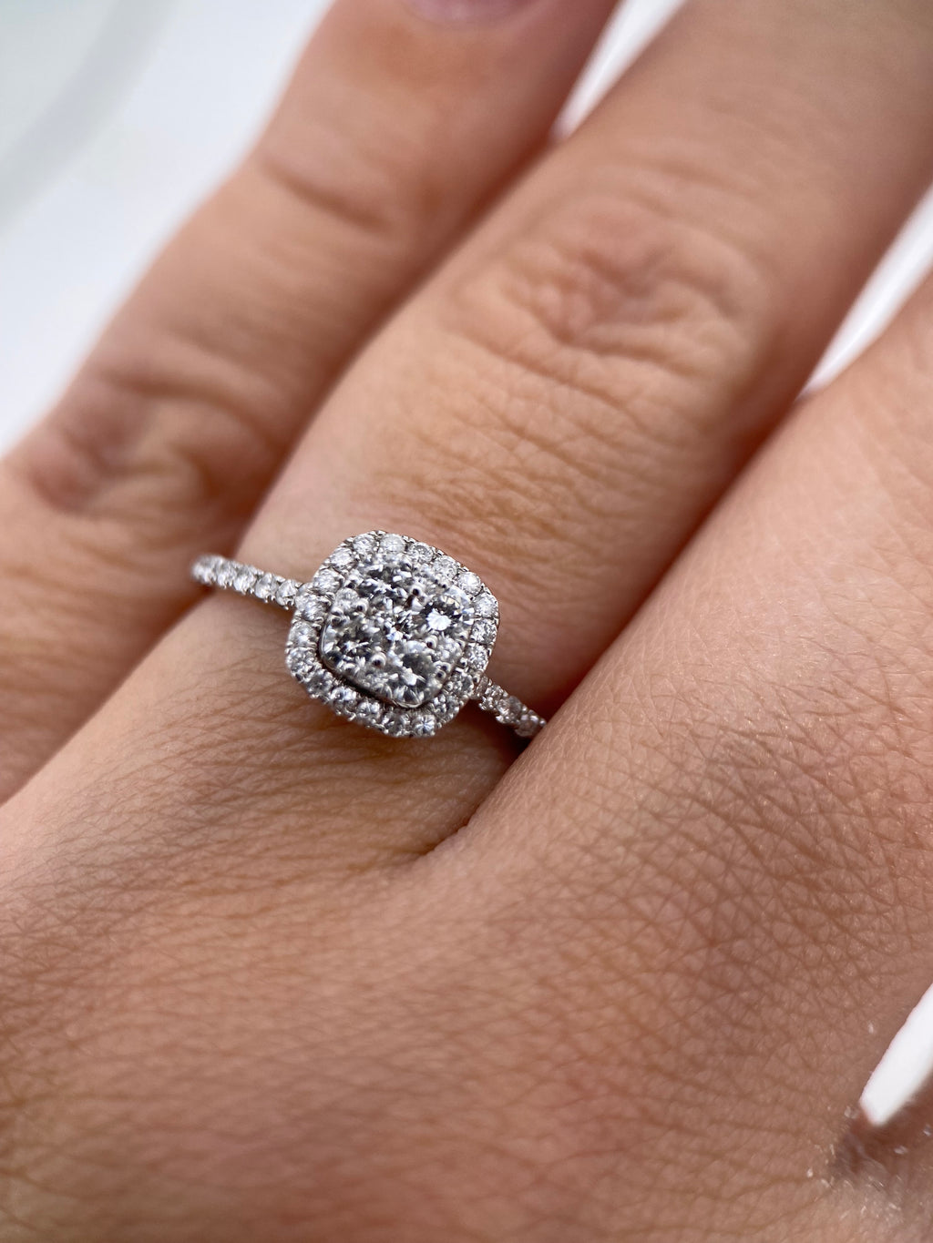 Oro Blanco 14k Princess 0.50ct de Diamantes Naturales                            Anillo Compromiso OF2182