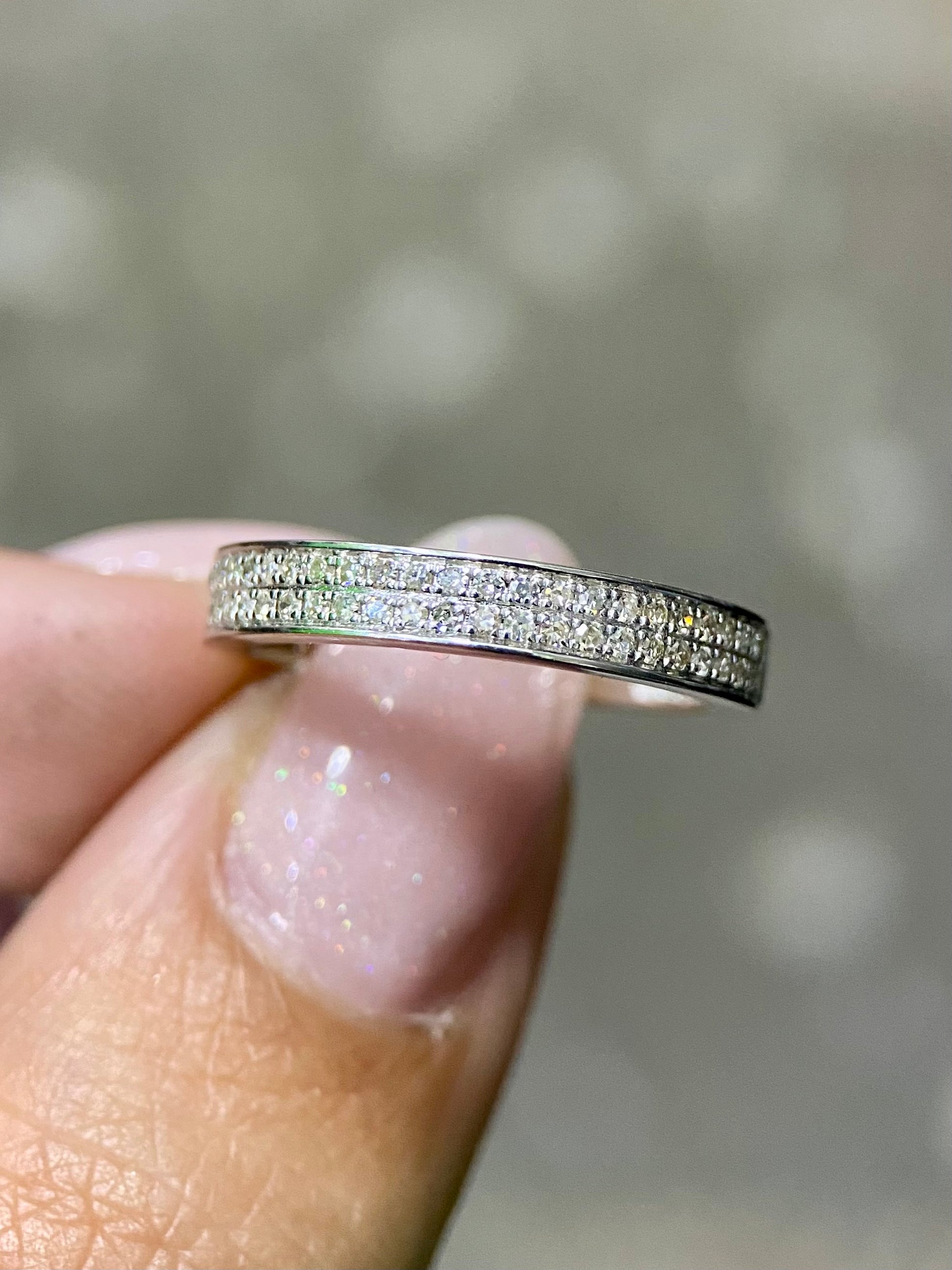 Churumbela 2 líneas 0.35ct Oro 14k Blanco.            OF2364