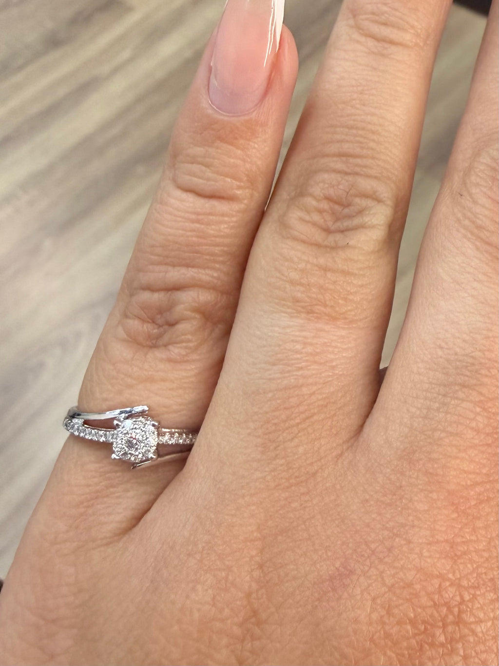 Oro Blanco 14k Redondo 0.20ct de Diamantes Naturales                            Anillo de compromiso OF2327