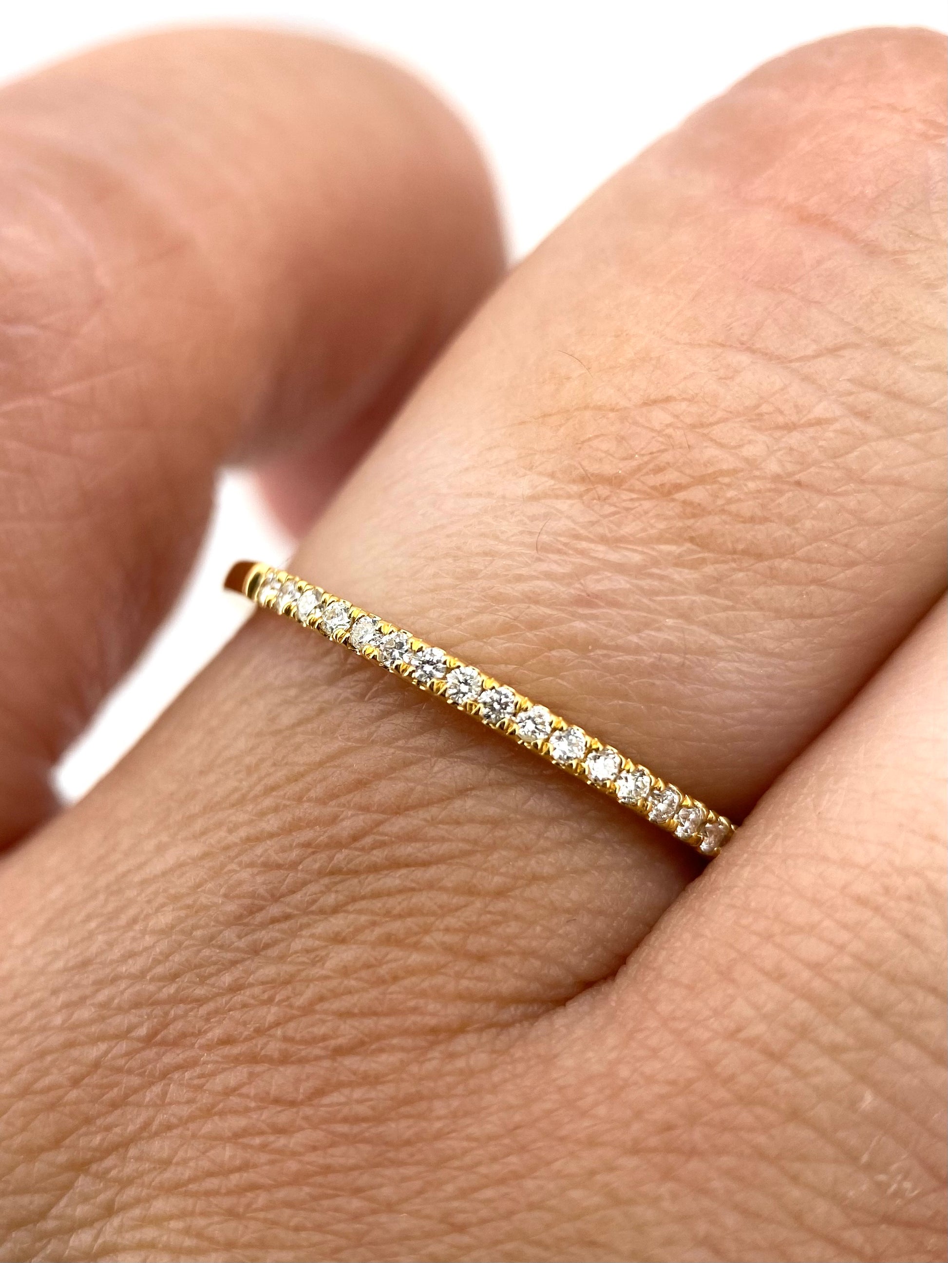 Churumbela Redonda 0.15ct Oro 14k Amarillo.            OF2349