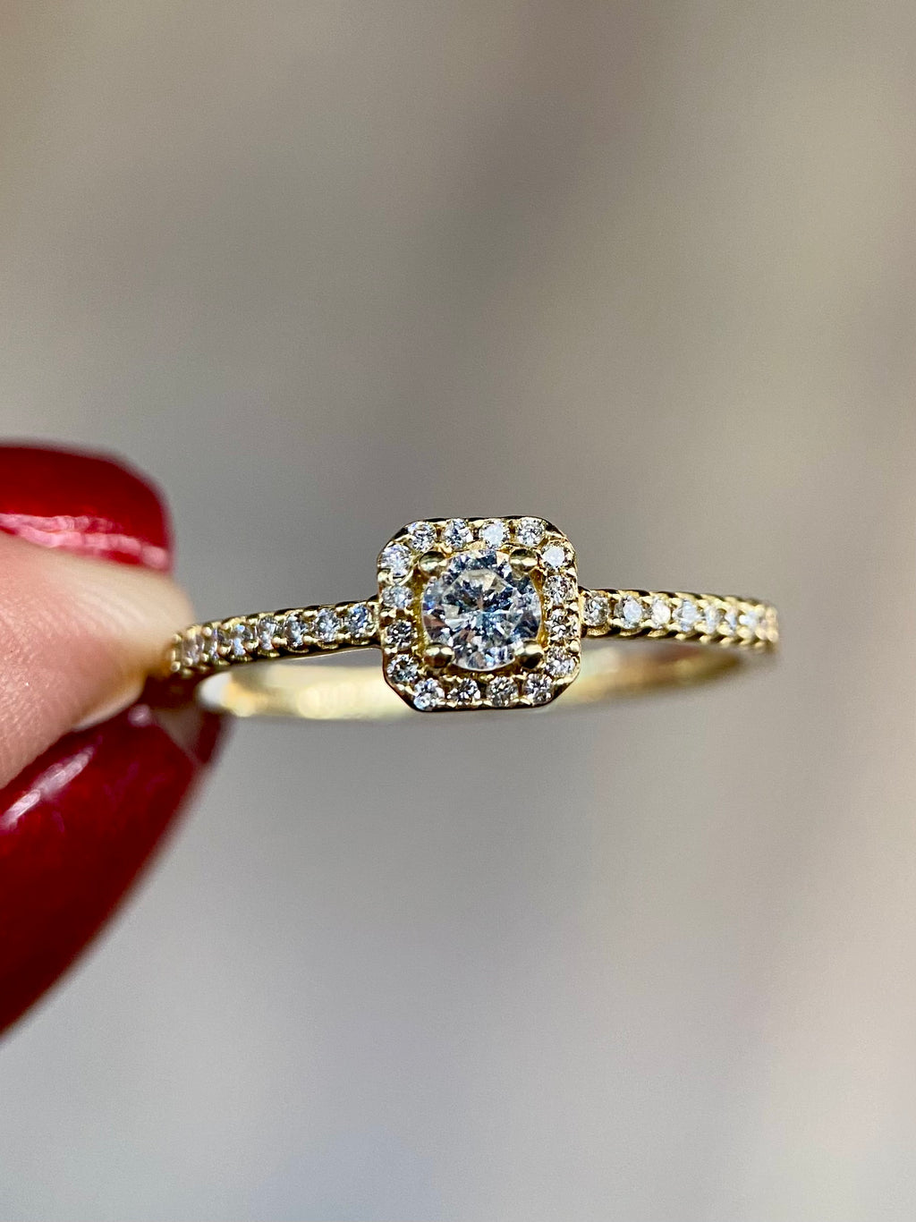 Oro Amarillo 14k Redondo 0.16ct+0.18ct de Diamantes Naturales                            Anillo Compromiso OF1737