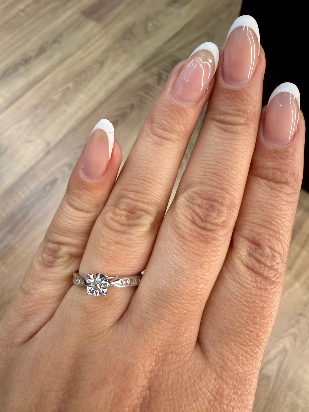 Oro Blanco 14k Redondo 0.25ct de Diamantes Naturales                            Anillo Compromiso OF2310
