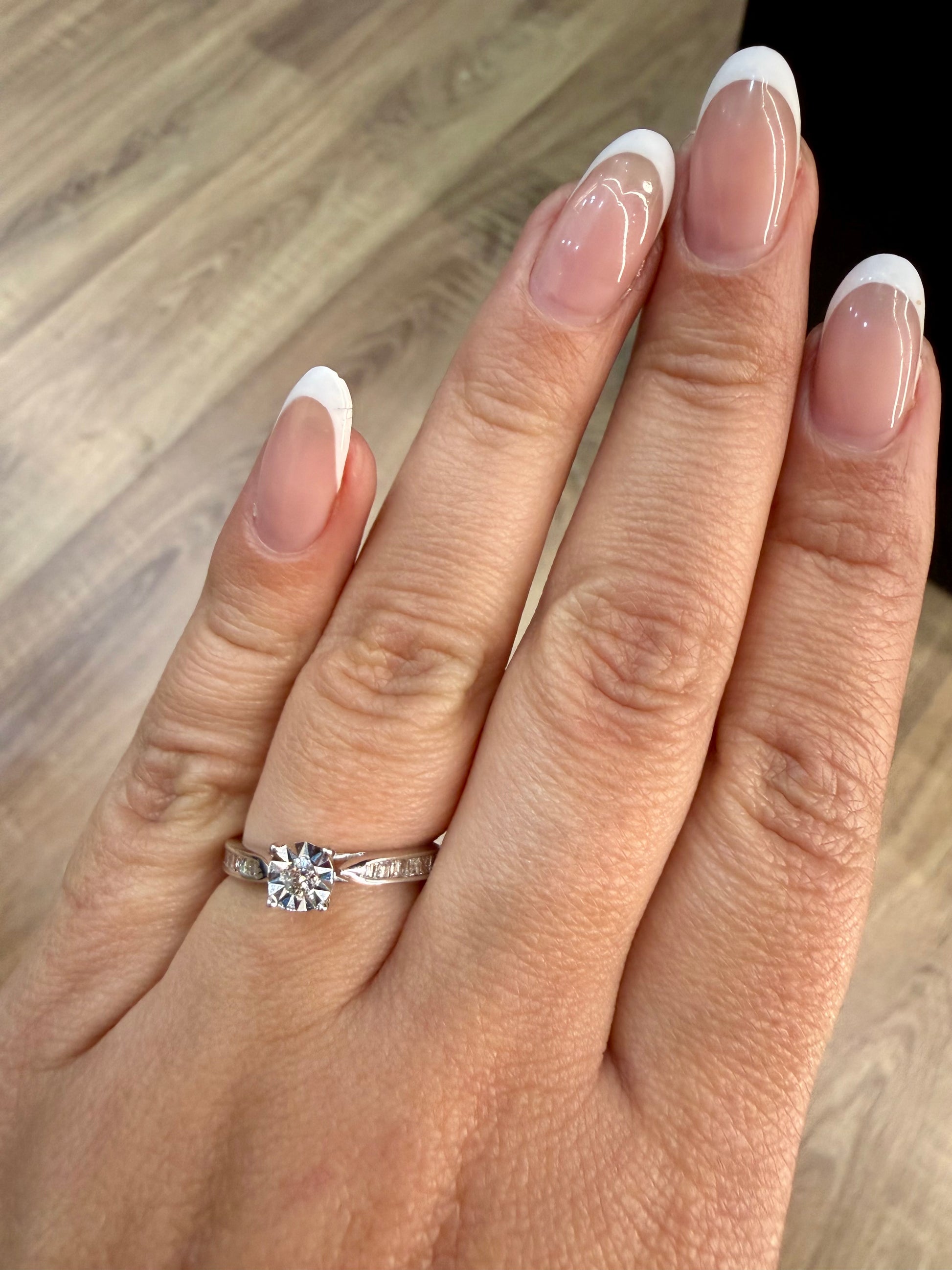 Oro Blanco 14k Redondo 0.25ct de Diamantes Naturales                            Anillo Compromiso OF2310