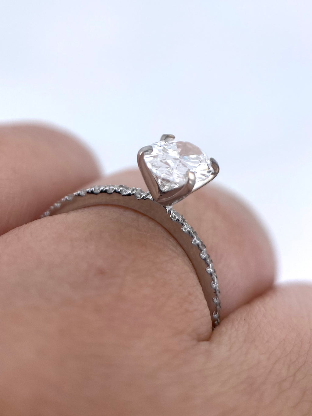 Diamante Laboratorio IGI Oval 1.00ct+0.16ct Oro Blanco-Anillo de Compromiso