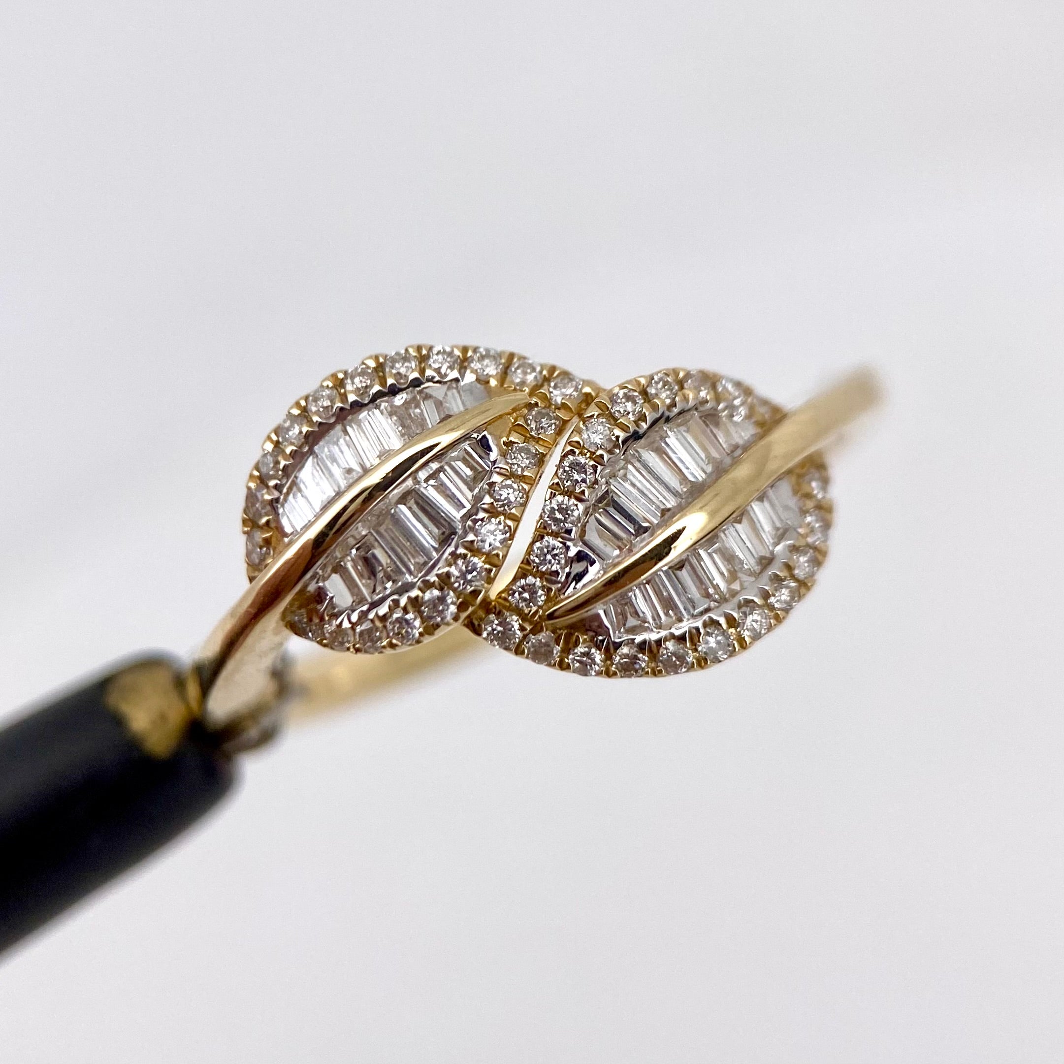 Oro Amarillo 14k Baguette 0.35ct de Diamantes Naturales                            Anillo Compromiso OF2316