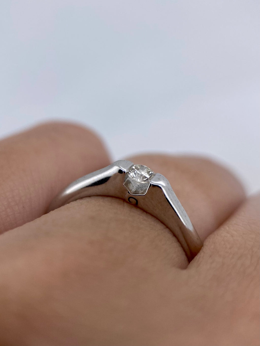 Oro Blanco 14k Redondo 0.10ct  de Diamantes Naturales                            Anillo Compromiso OF1876