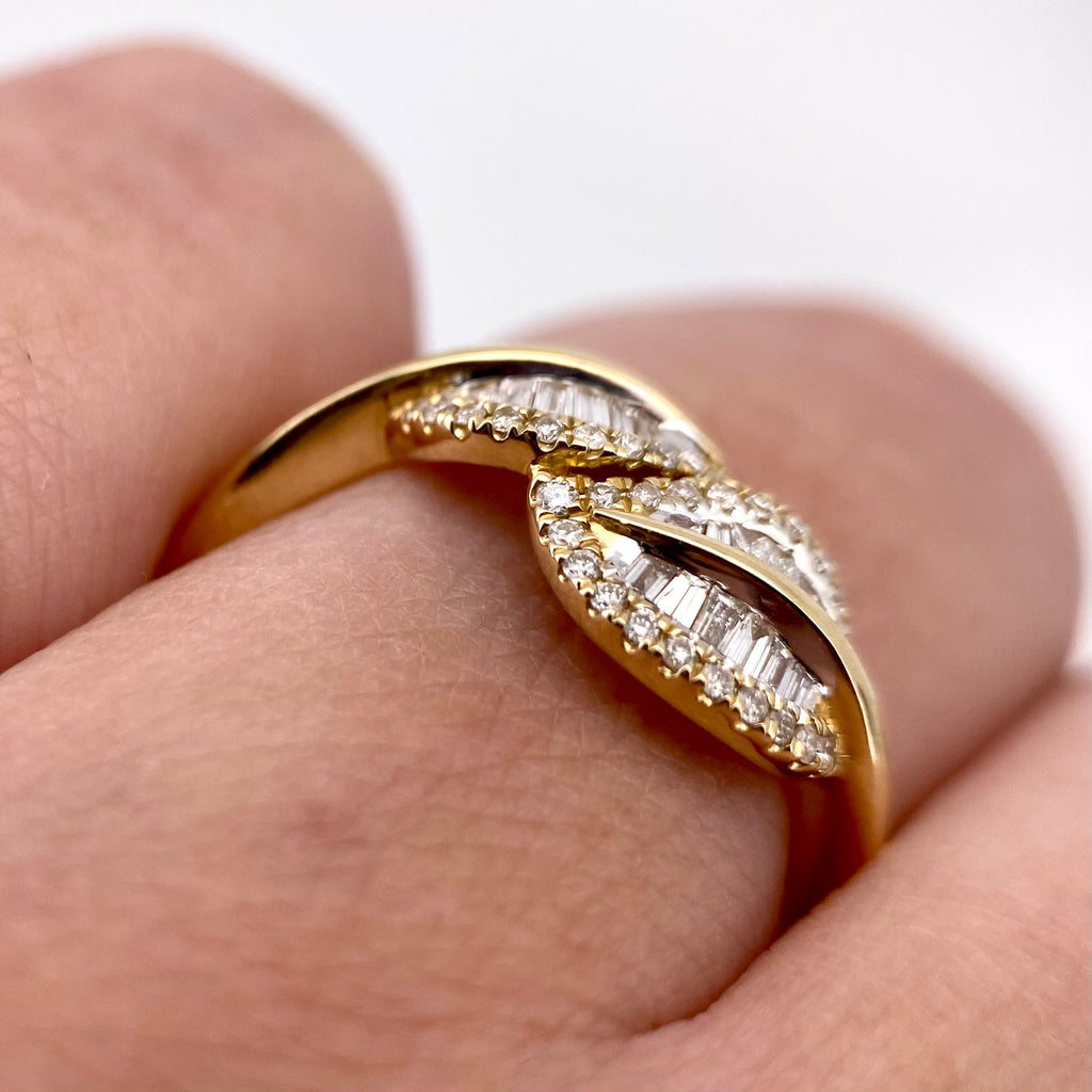 Oro Amarillo 14k Baguette 0.35ct de Diamantes Naturales                            Anillo Compromiso OF2316