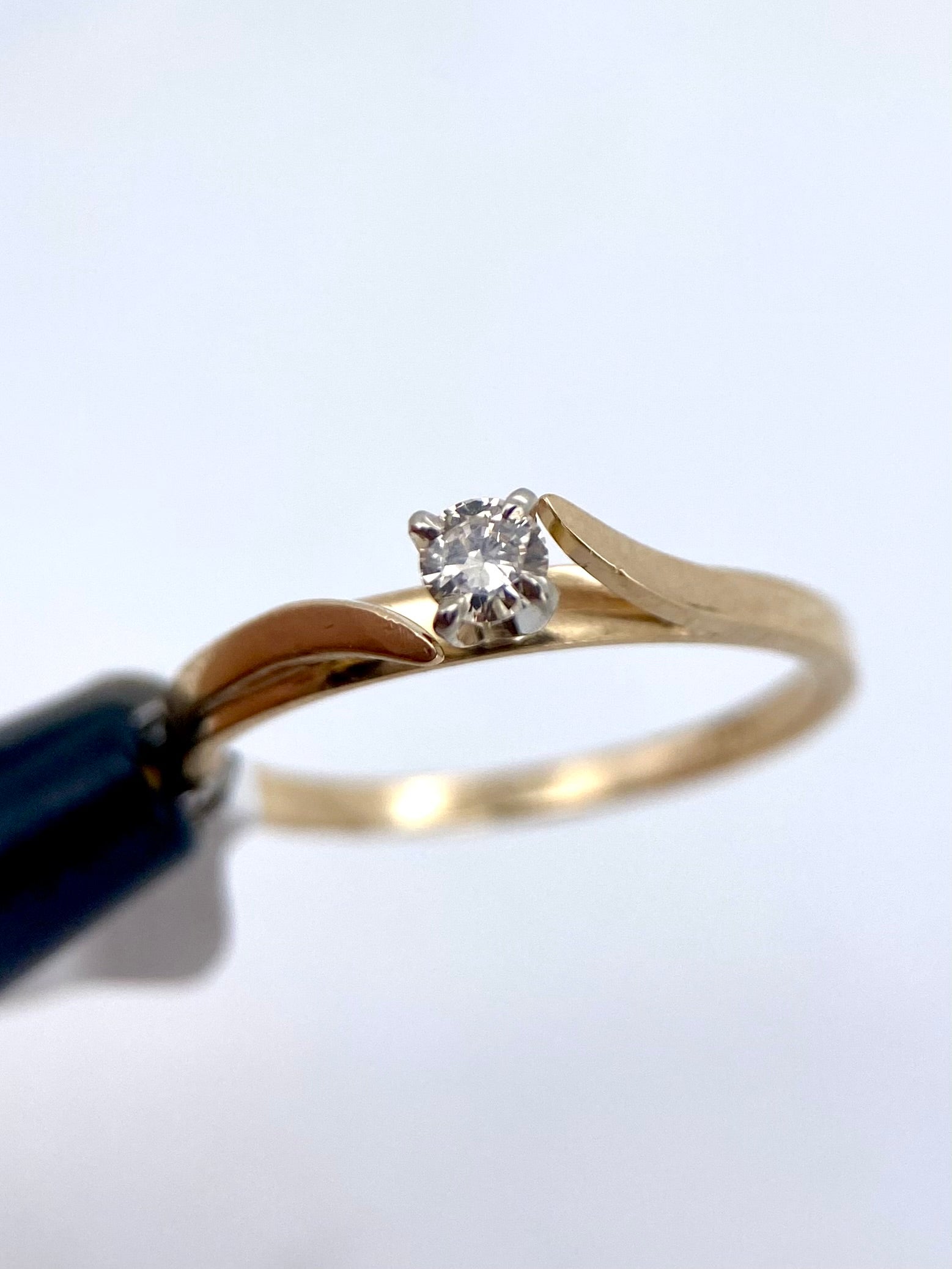 Oro Amarillo 14k Redondo 0.10ct de Diamante Natural                              Anillo Compromiso OF2263