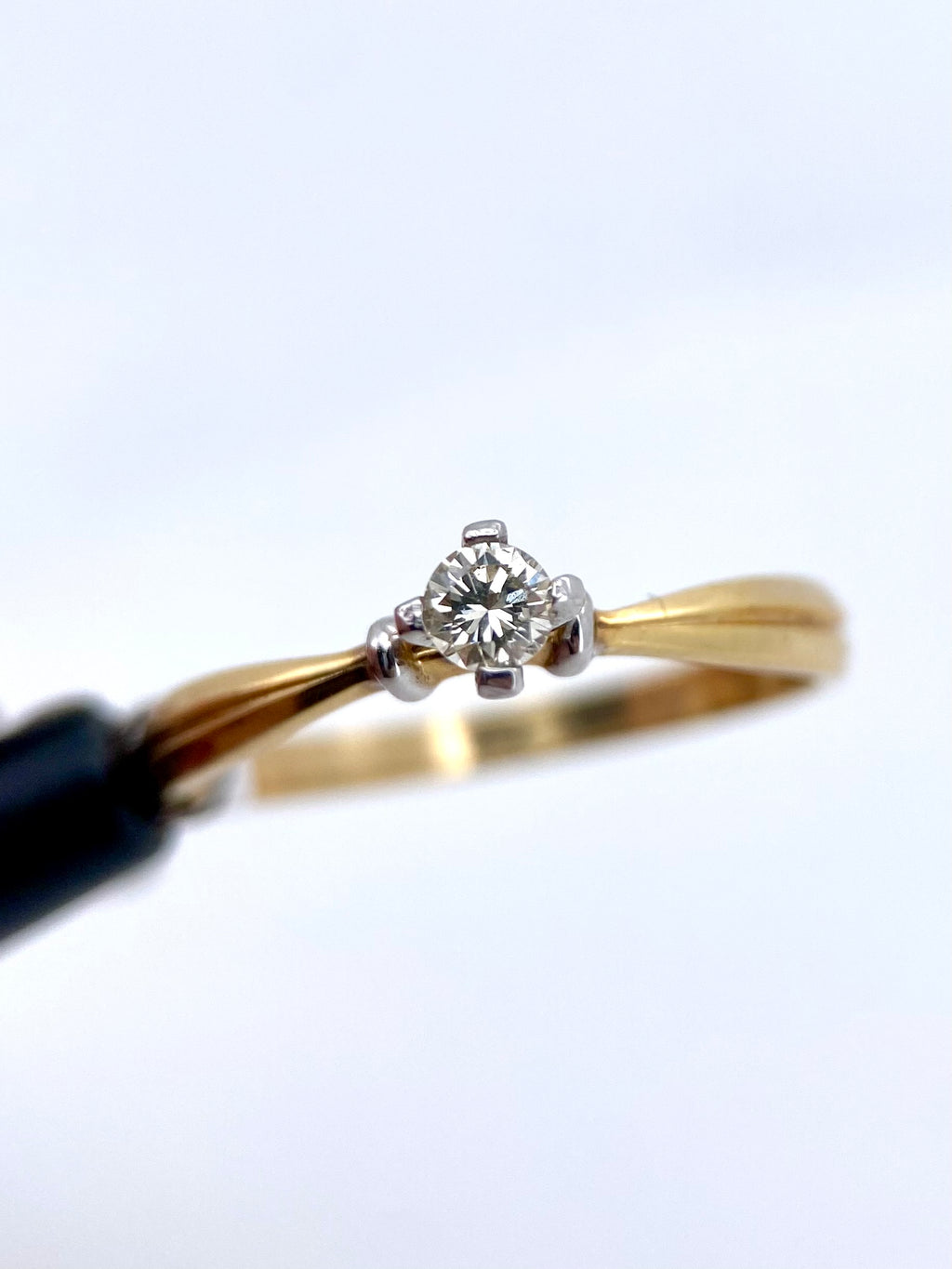 Oro Amarillo 14k Redondo 0.15ct de Diamante Natural                              Anillo Compromiso OF1518