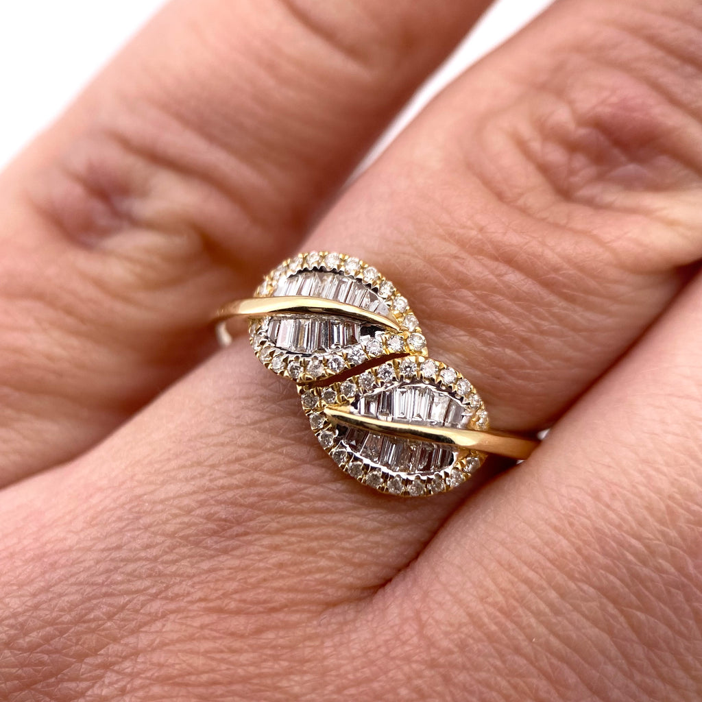 Oro Amarillo 14k Baguette 0.35ct de Diamantes Naturales                            Anillo Compromiso OF2316