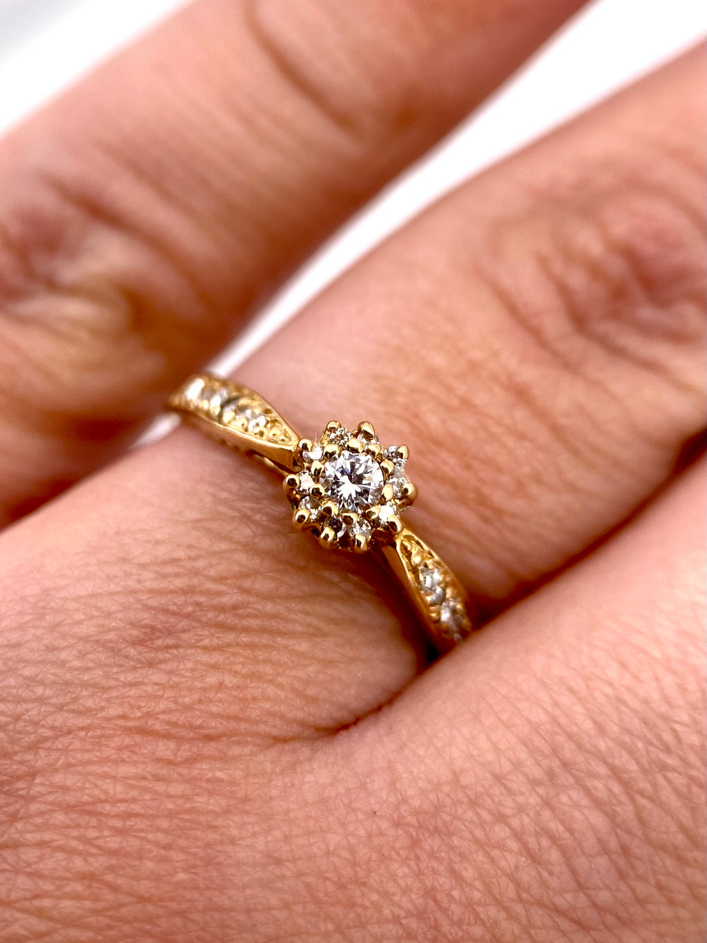 Oro Amarillo 14k Redondo 0.25ct de Diamantes Naturales                            Anillo Compromiso OF2301