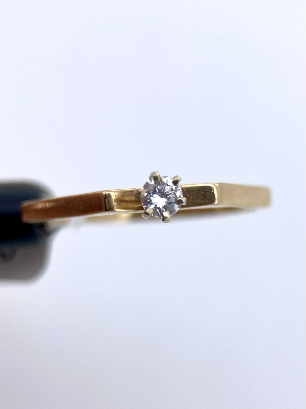 Oro Amarillo 14k Redondo 0.10ct de Diamante Natural                              Anillo Compromiso OF1454