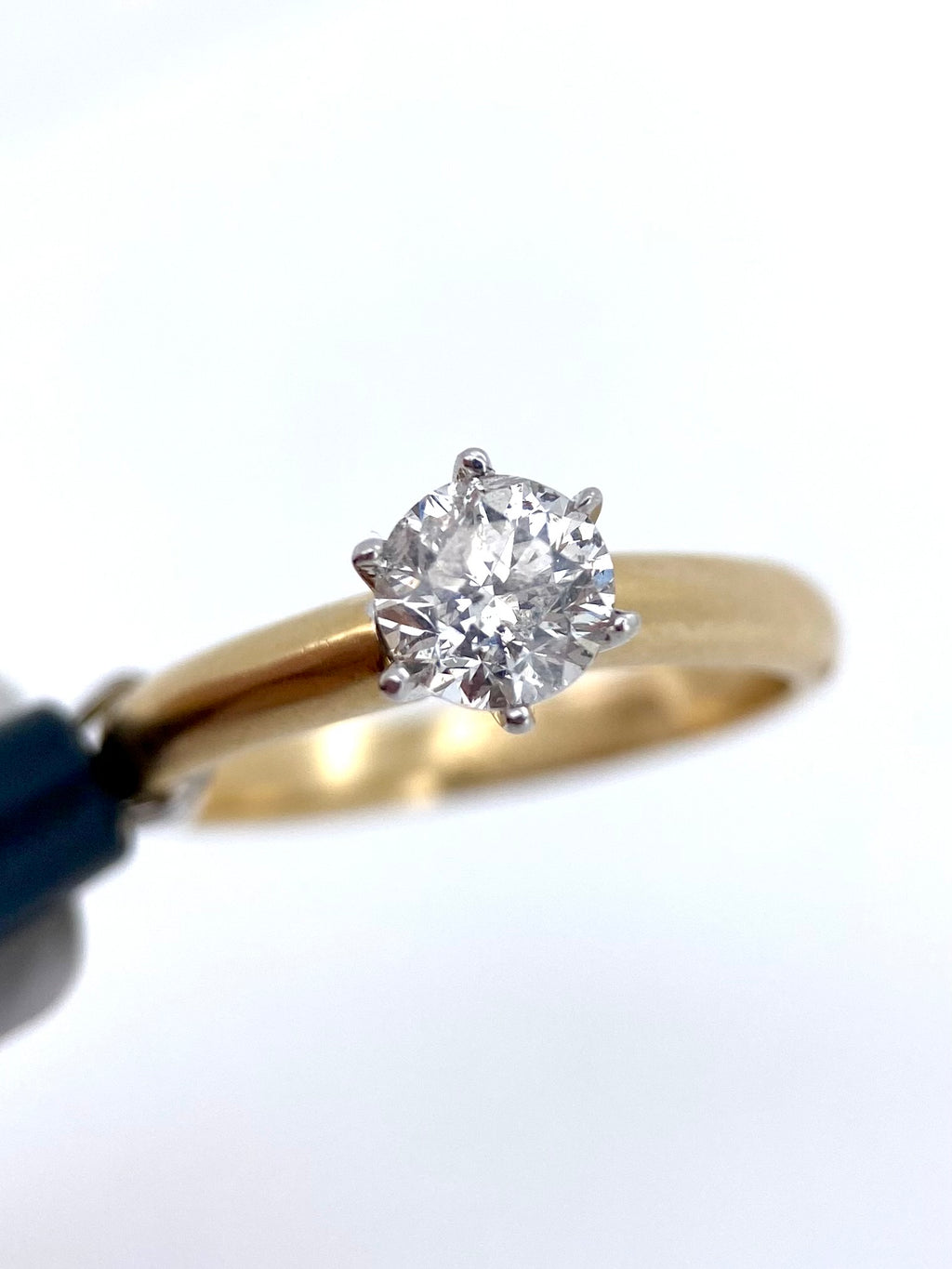 Oro Amarillo 14k Redondo 0.88ct de Diamante Natural                              Anillo Compromiso OF1699