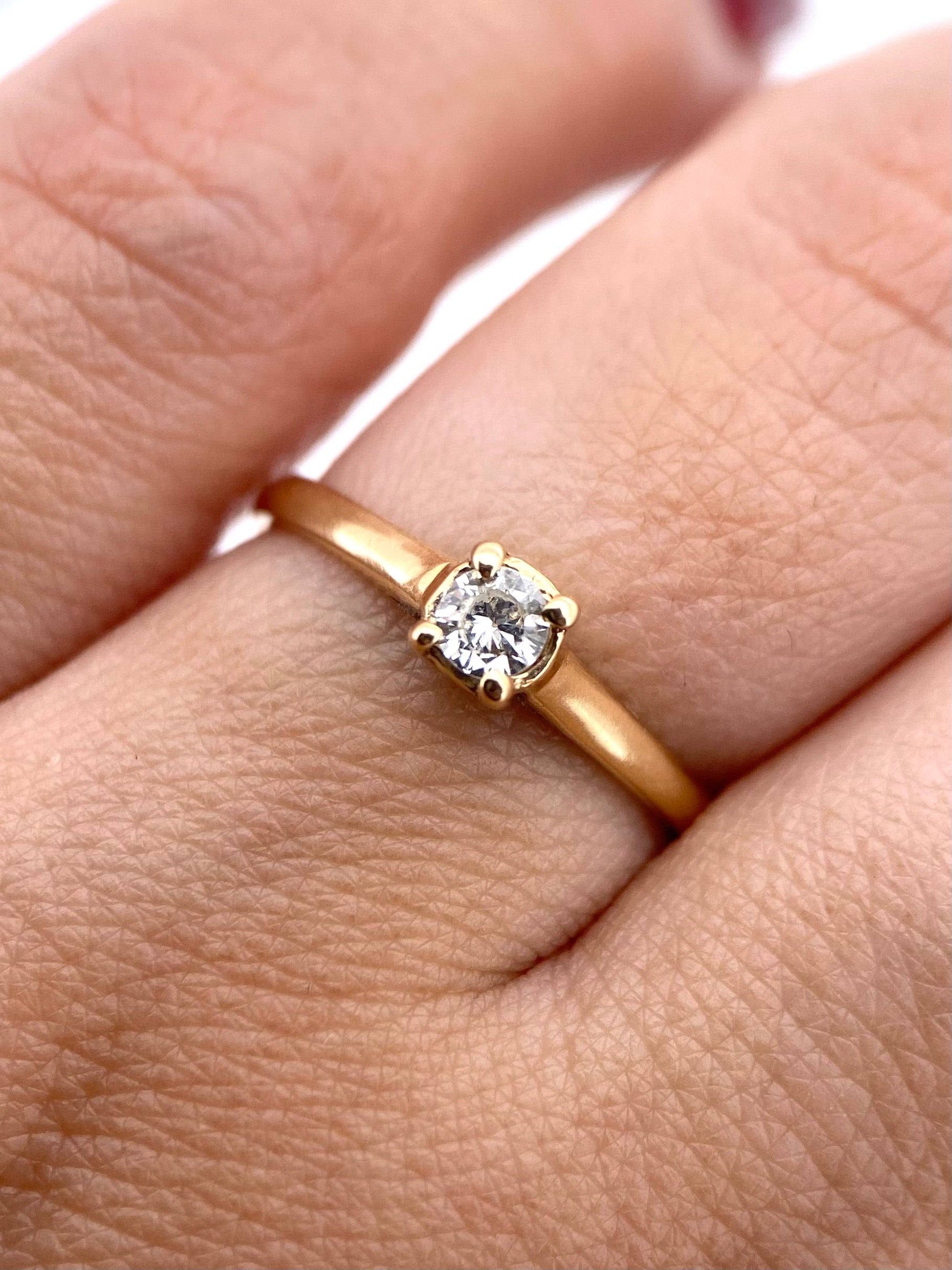 Oro Amarillo 14k Redondo 0.17ct de Diamante Natural                              Anillo Compromiso OF2045