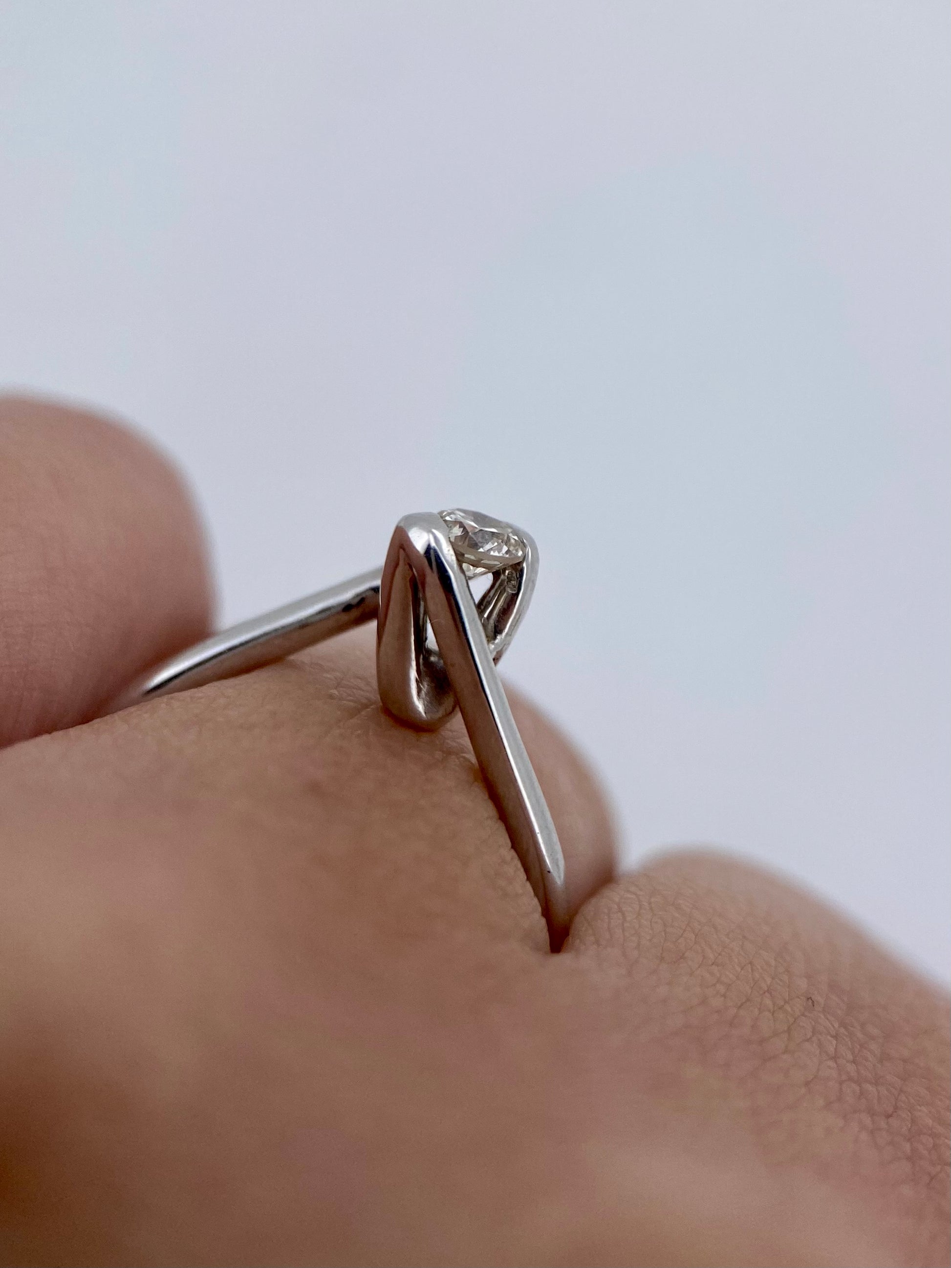 Oro Blanco 14k Redondo 0.15ct de Diamante Natural                                                  Anillo Compromiso OF2027