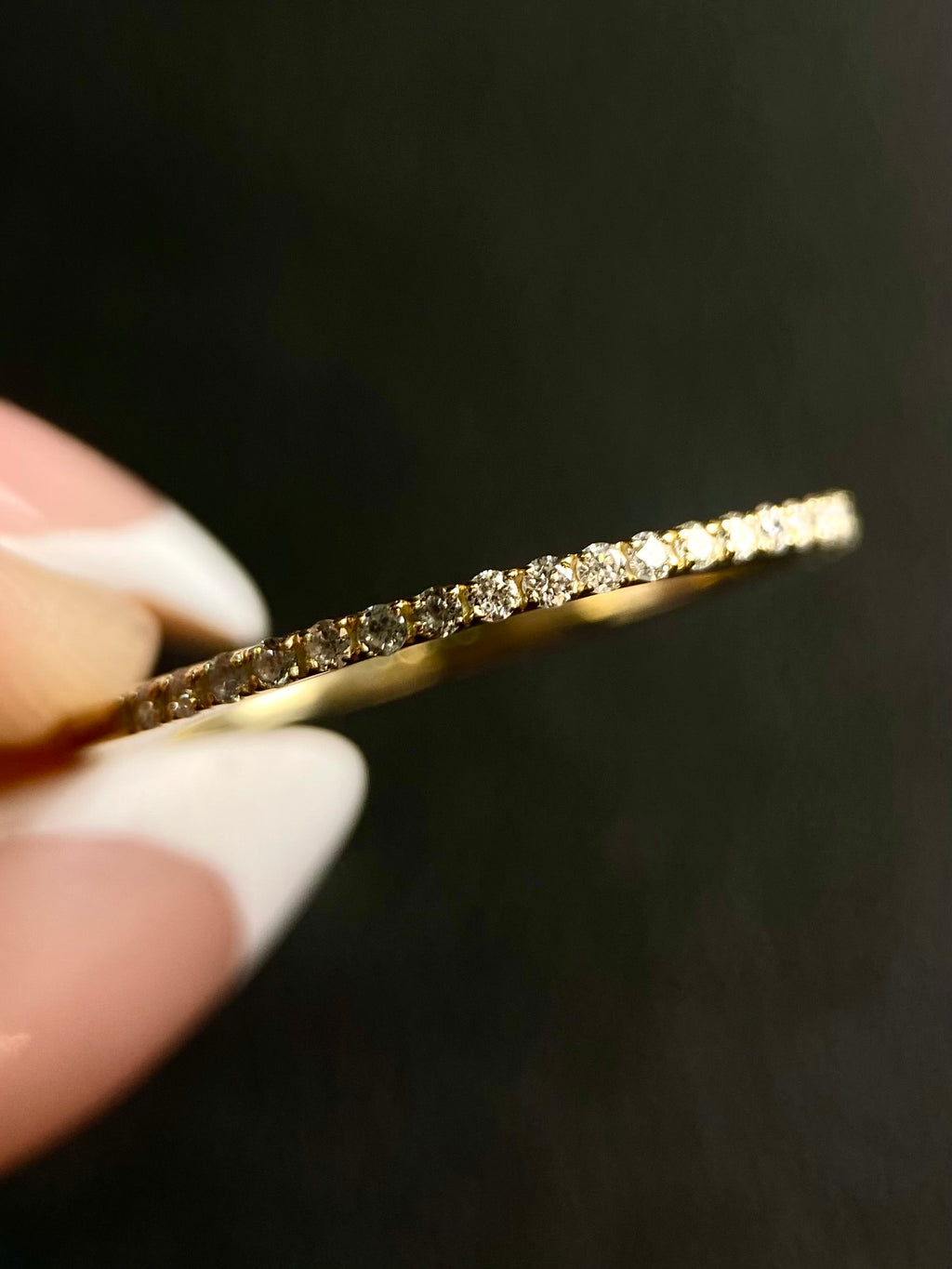 Churumbela Redonda 0.16ct Oro 14k Amarillo.            OF2342