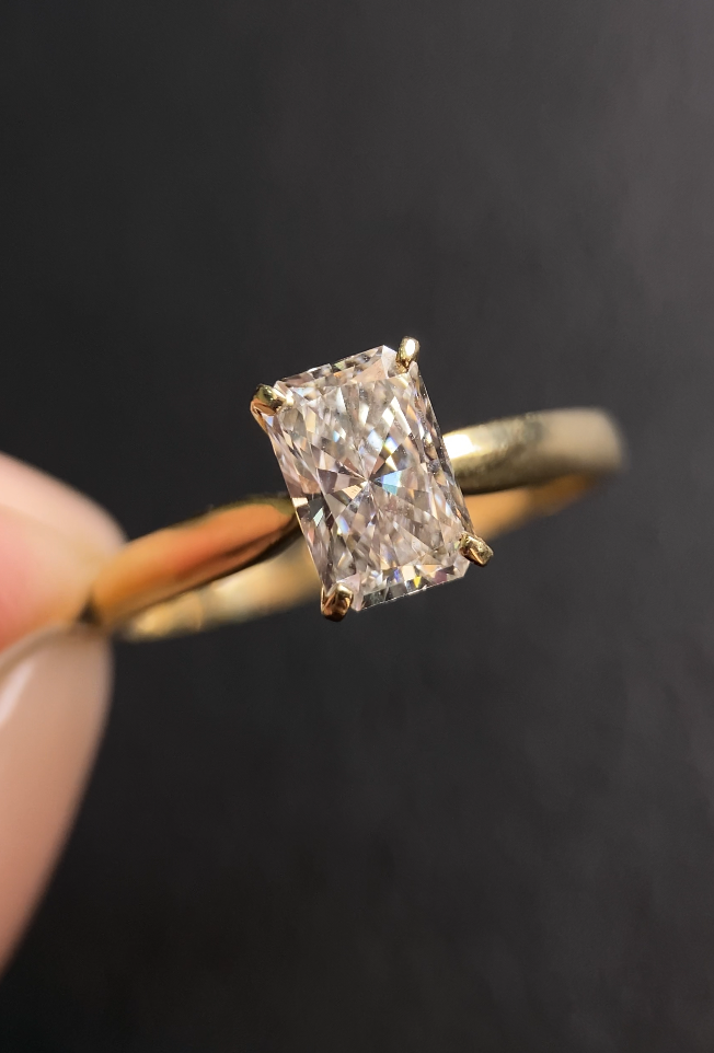 Diamante Laboratorio IGI Radiant 1.00ct Oro 14k Amarillo