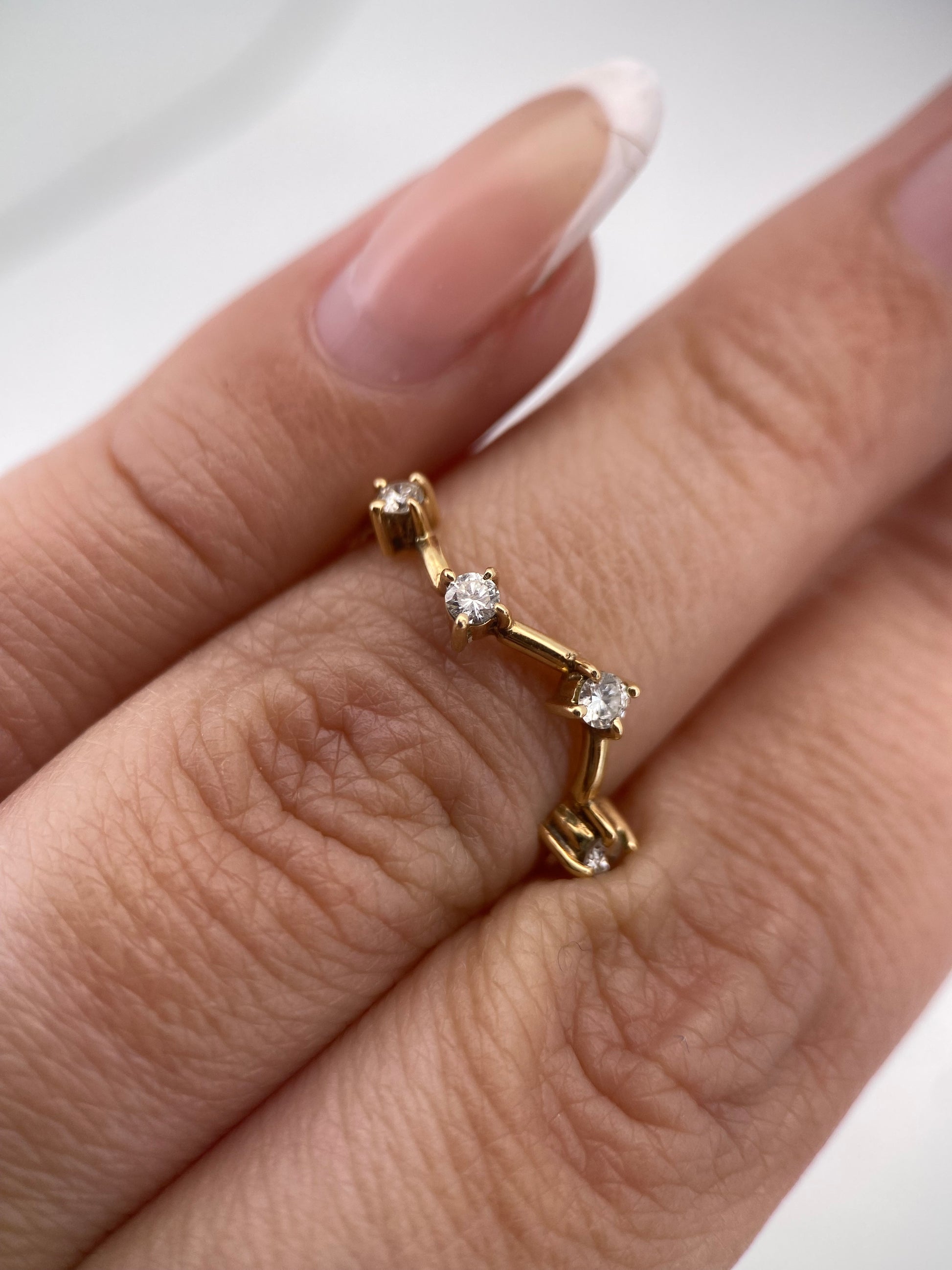 Churumbela con Diamantes Naturales Redondos 0.20ct Oro 14k Amarillo.            OF1478