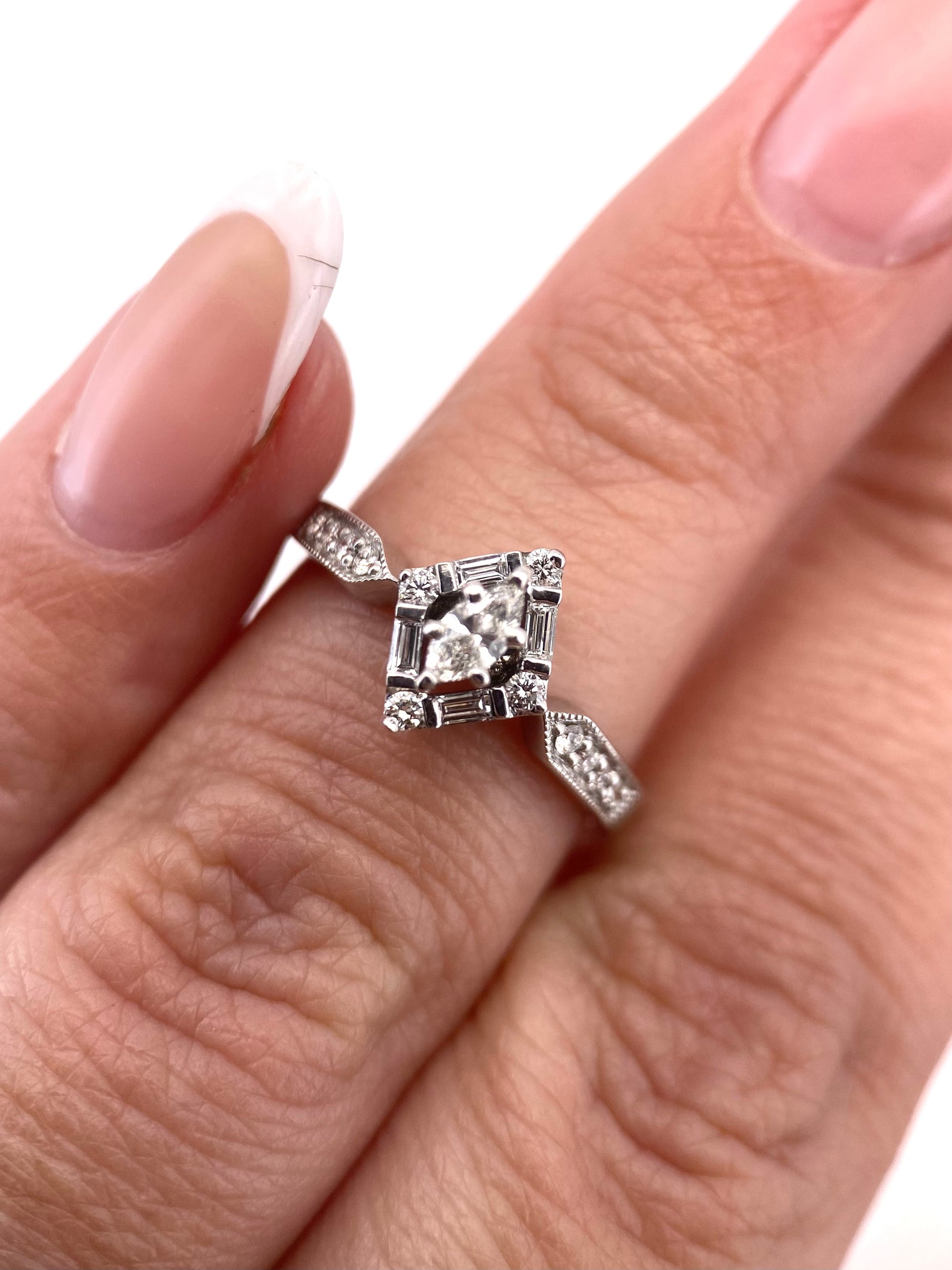 Oro Blanco 14k Marquise 0.14ct + 0.12L de Diamantes Naturales                            Anillo Compromiso OF2297