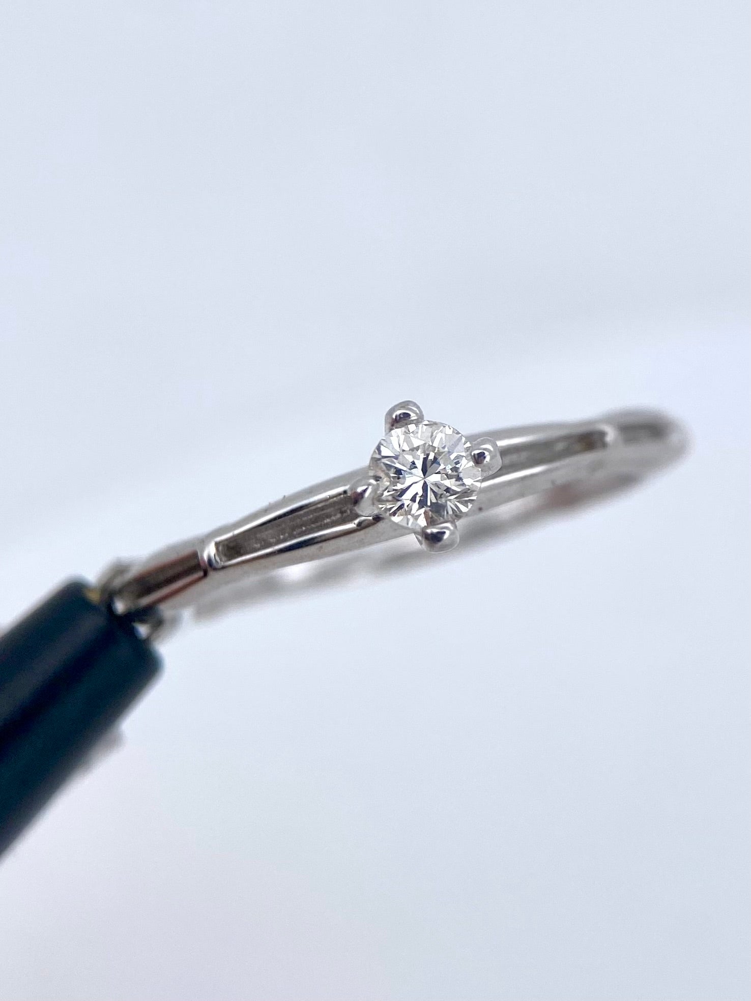 Oro Blanco 14k Redondo 0.20ct de Diamante Natural                                                  Anillo Compromiso OF1877