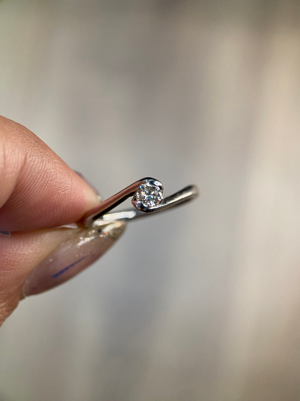 Oro Blanco 14k Redondo 0.15ct de Diamante Natural                                                  Anillo Compromiso OF2027