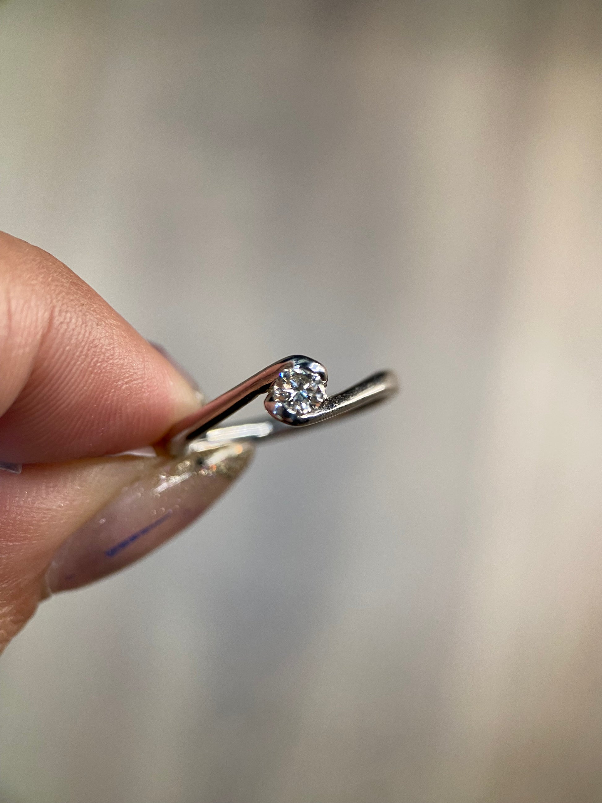 Oro Blanco 14k Redondo 0.15ct de Diamante Natural                                                  Anillo Compromiso OF2027