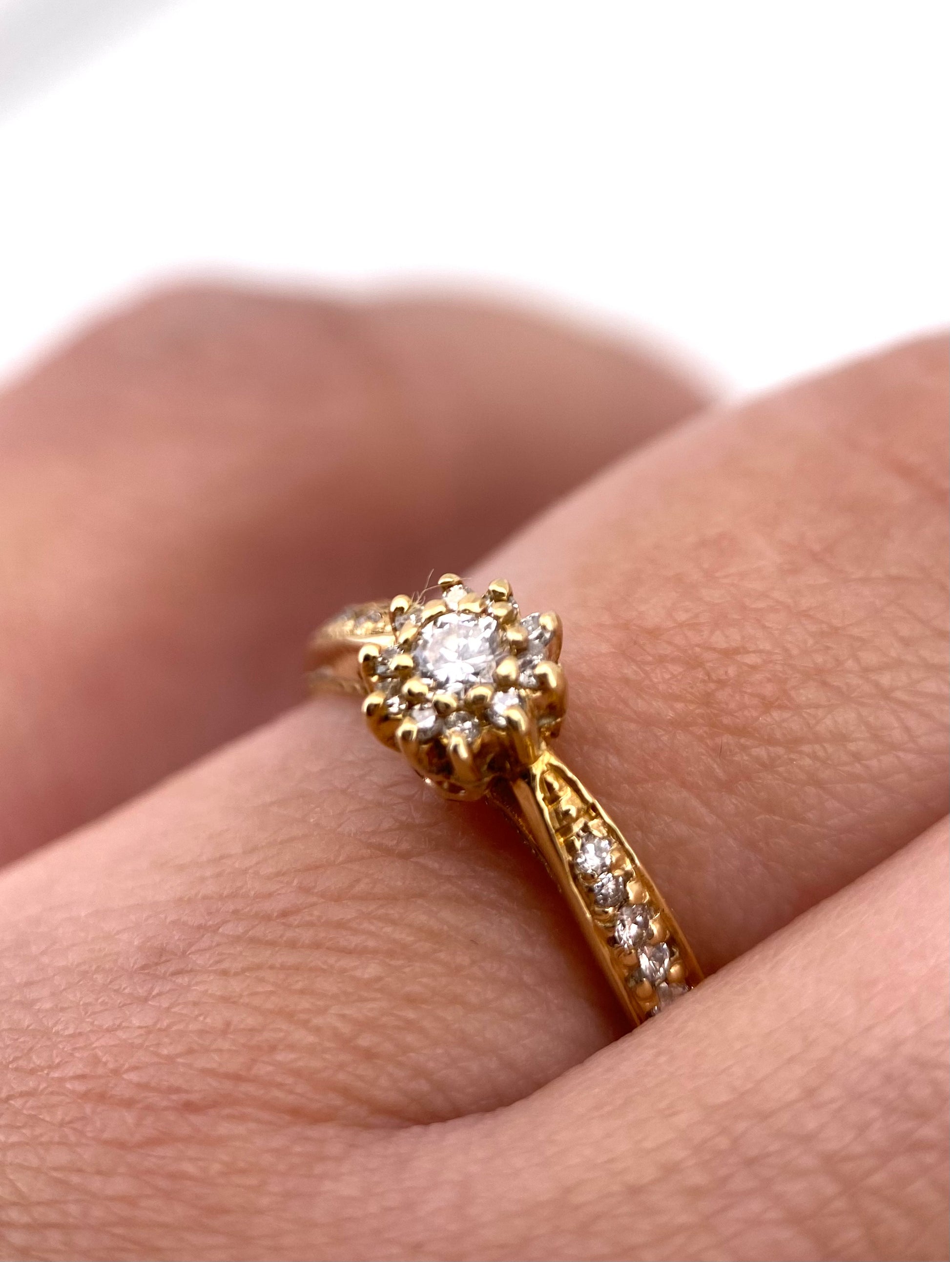 Oro Amarillo 14k Redondo 0.25ct de Diamantes Naturales                            Anillo Compromiso OF2301