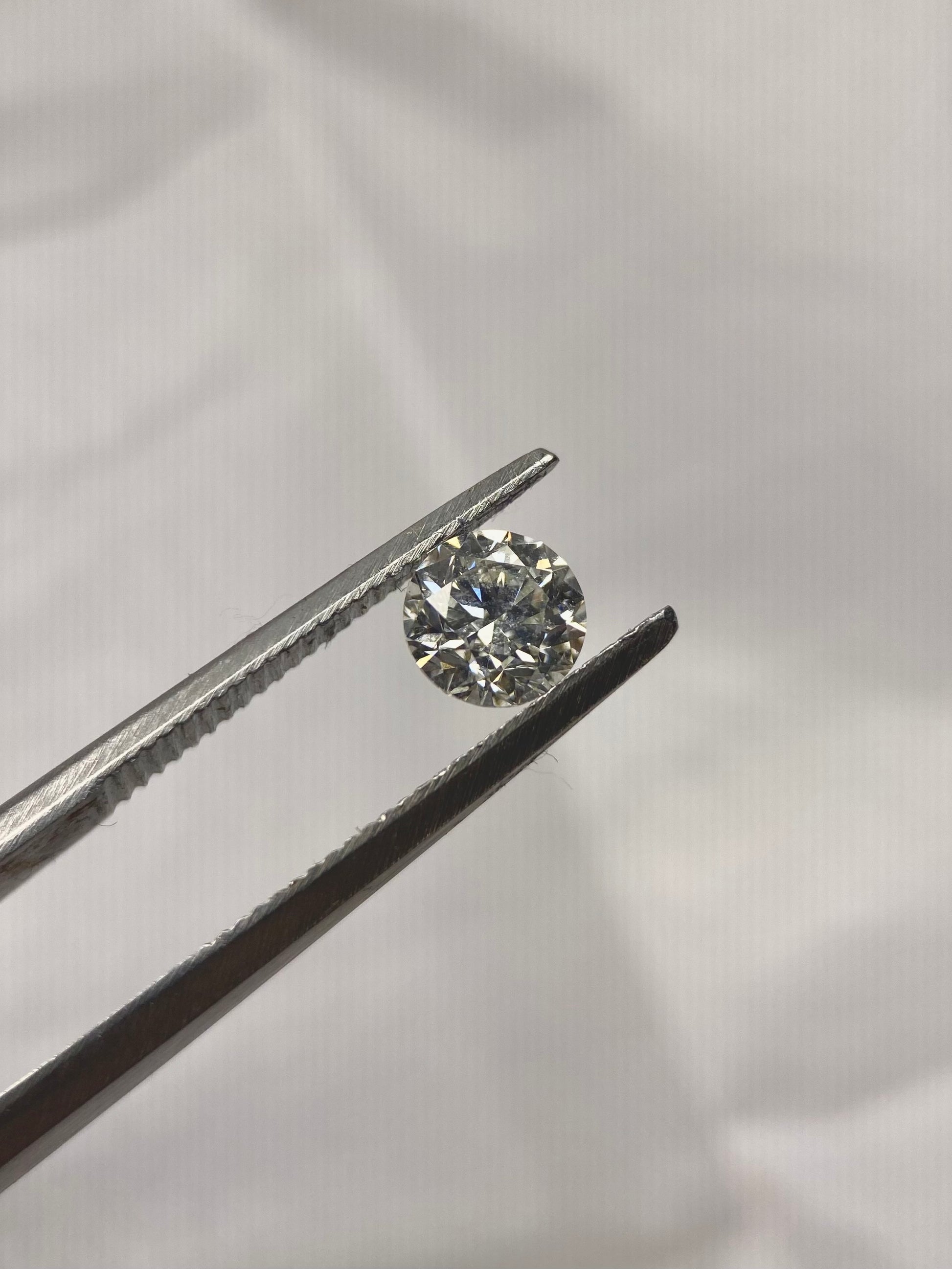 Redondo 0.70ct Diamante GIA