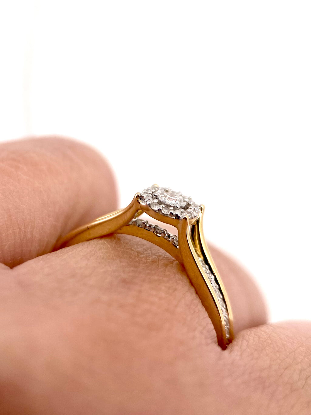 Oro Amarillo 14k Redondo 0.25ct de Diamantes Naturales                            Anillo Compromiso OF2290