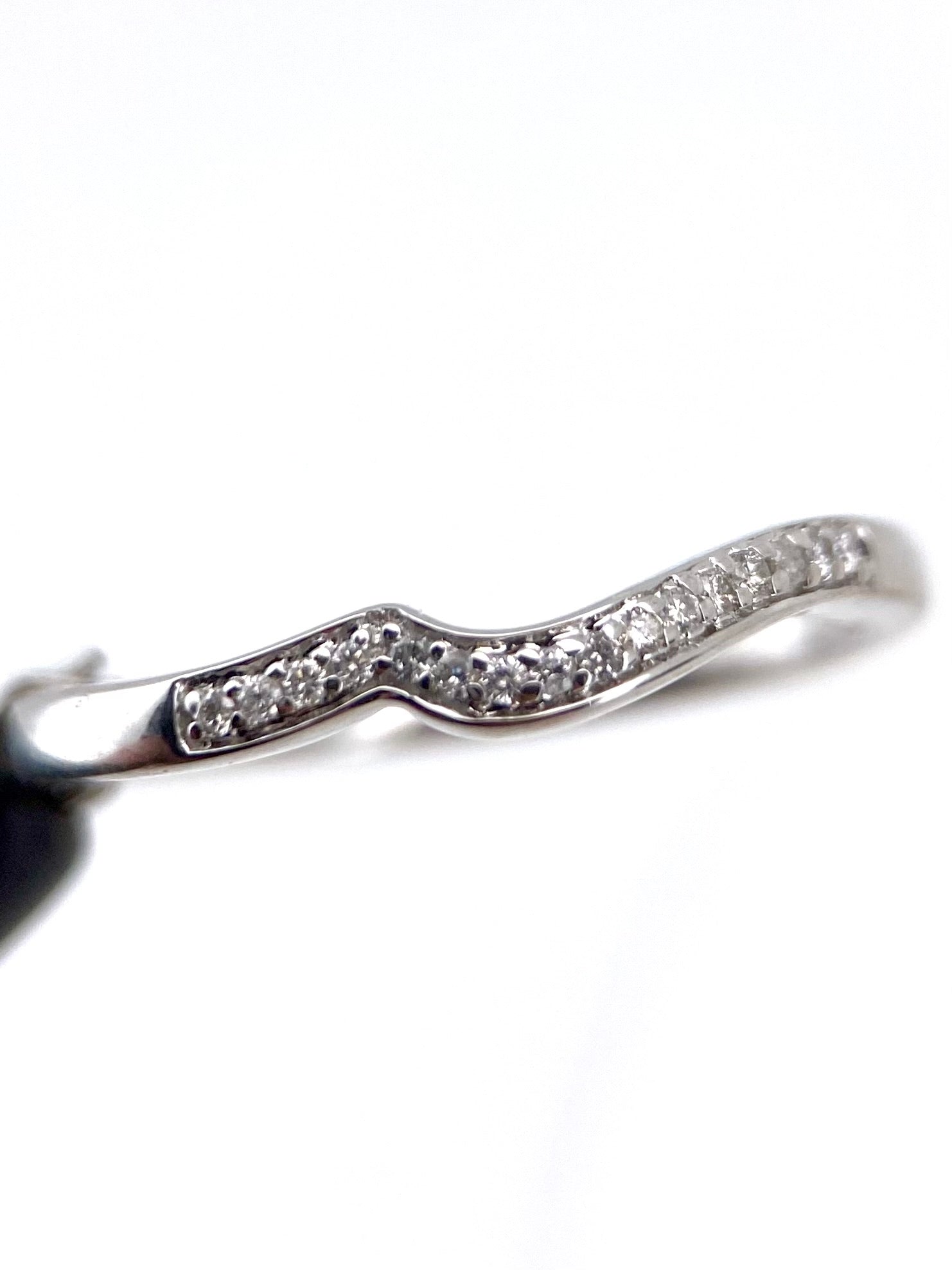 Churumbela Redonda 0.10ct Oro 14k Blanca.            OF2323