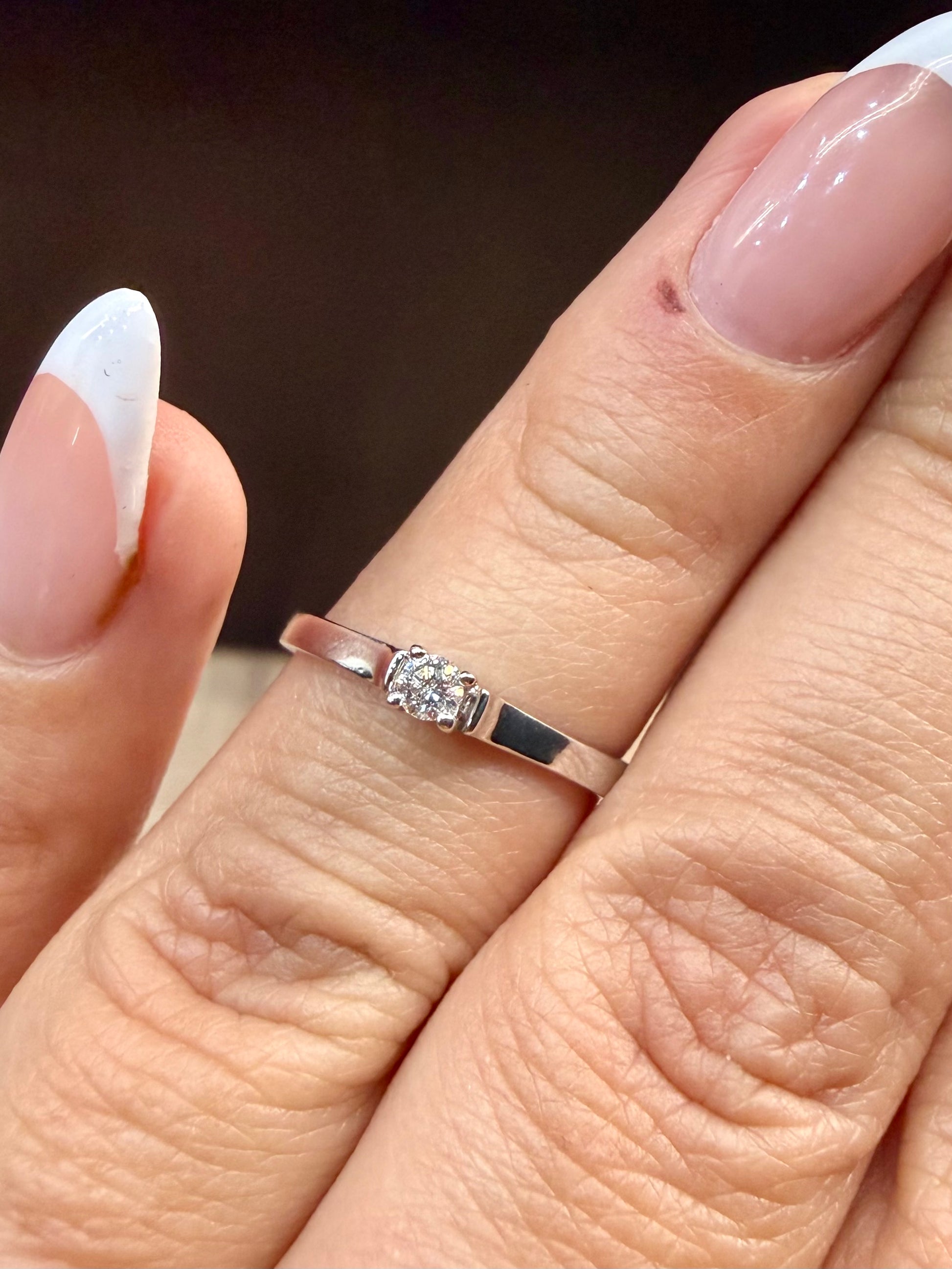 Oro Blanco 14k Princess 0.08ct de Diamante Natural                                                  Anillo Compromiso OF2333
