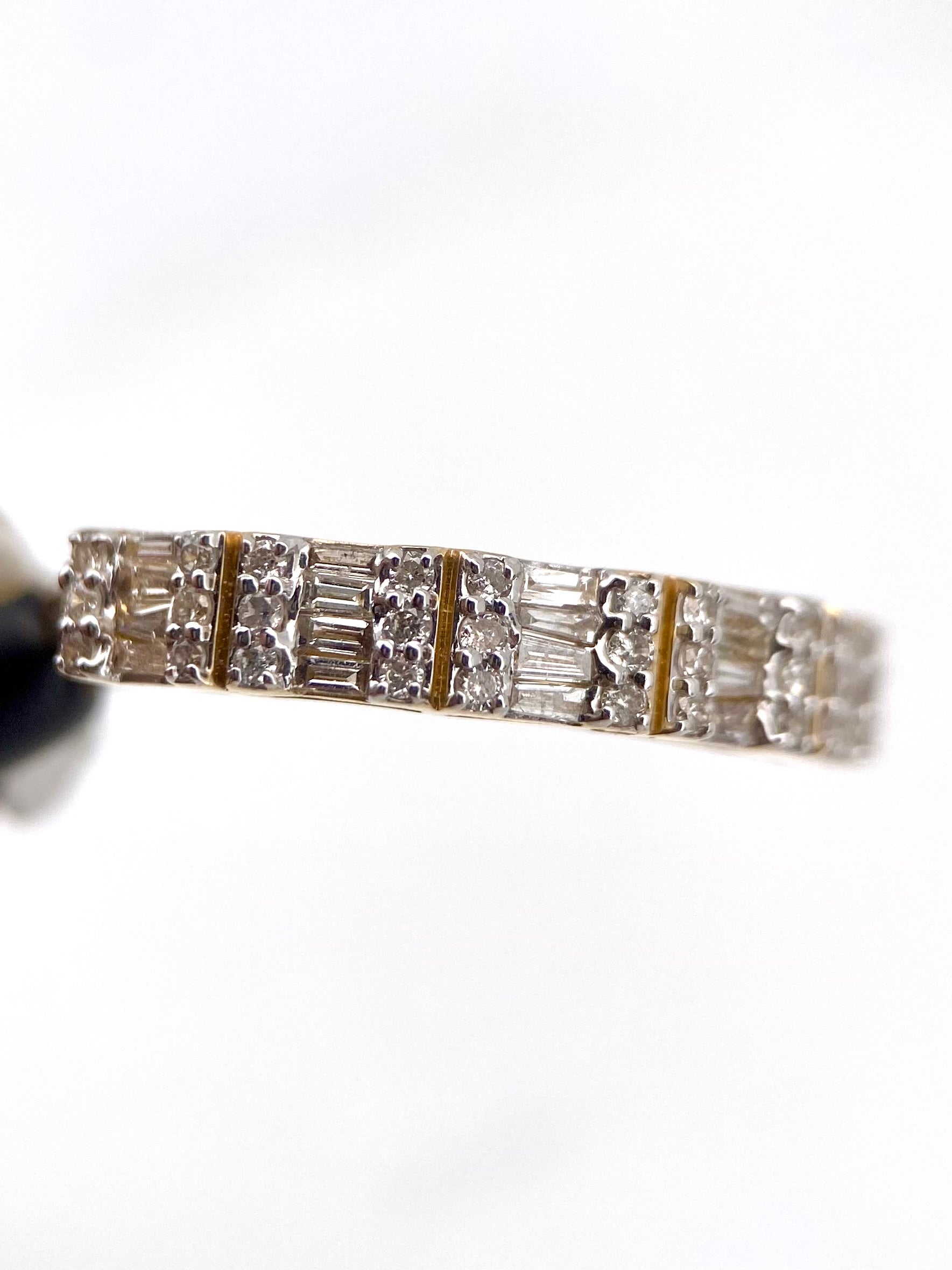 Churumbela con Baguettes 0.60ct Oro 14k Amarillo.            OF2219