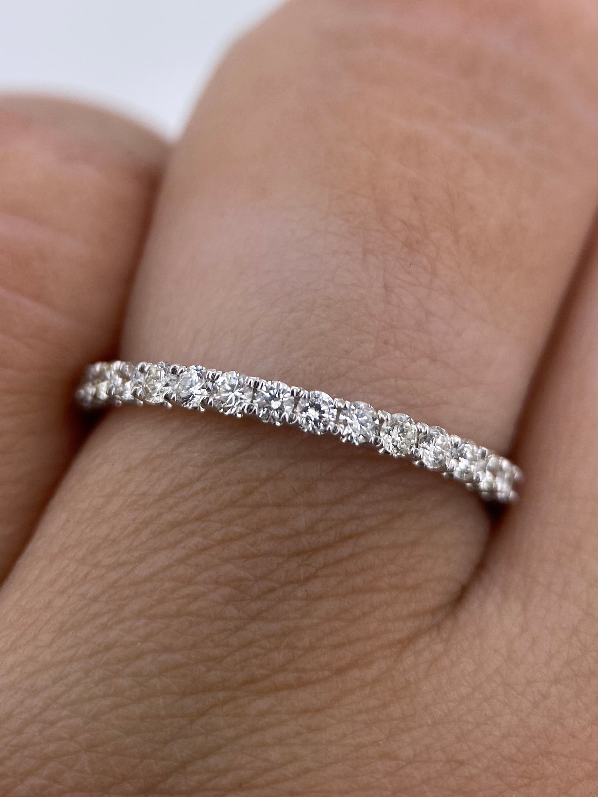Churumbela 0.35ct Oro 14k Blanco.            OF2361