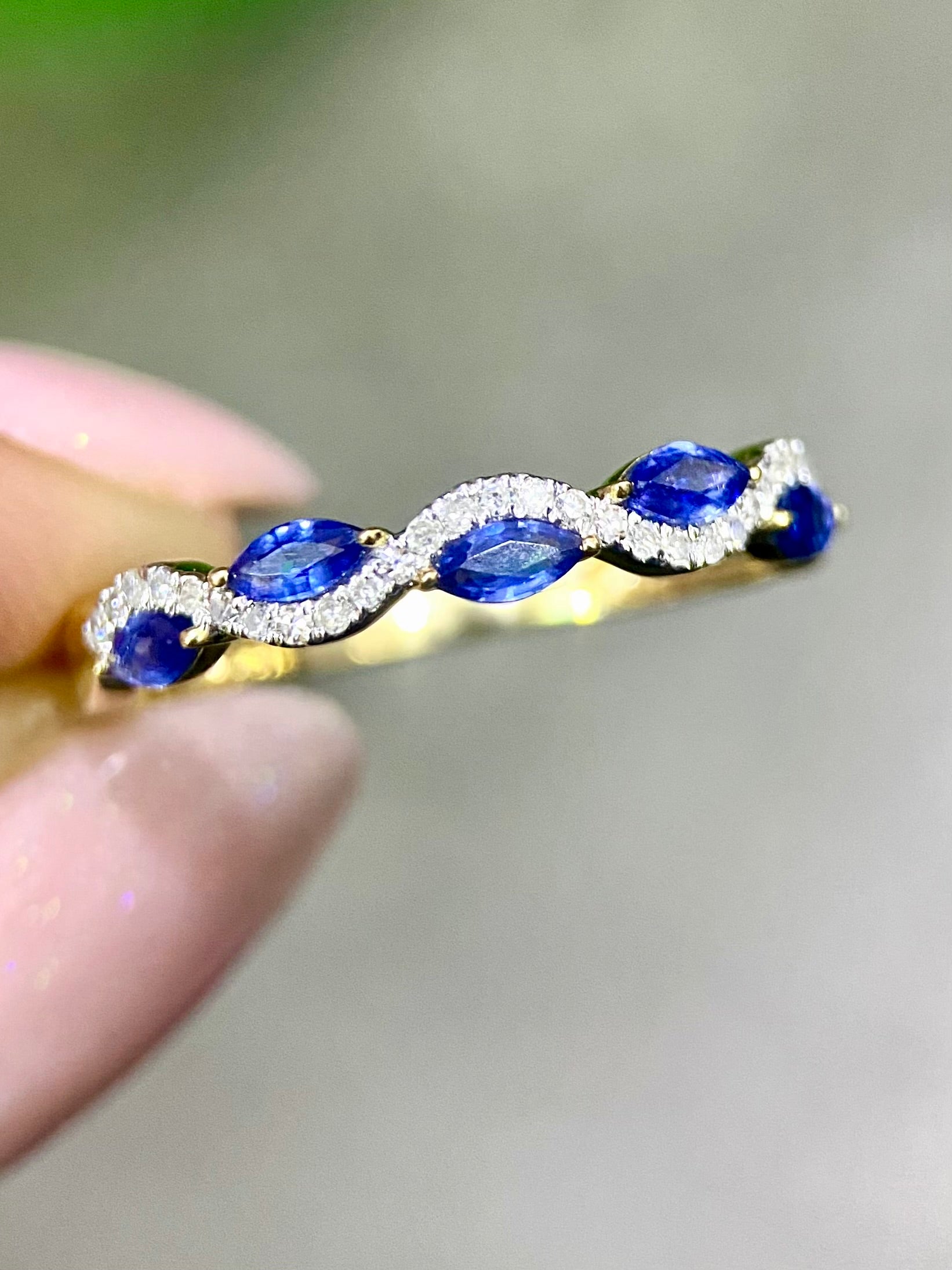 Churumbela Zafiros y Diamantes 0.65ct Oro 14k Blanco.            OF2370
