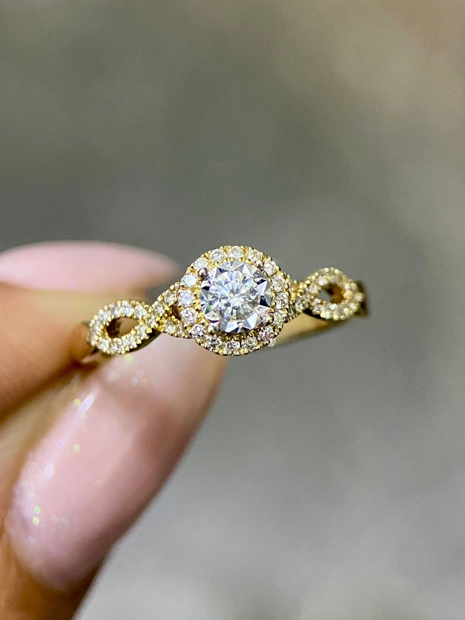 Oro Amarillo 14k Redondo 0.40ct                               Anillo OF2378