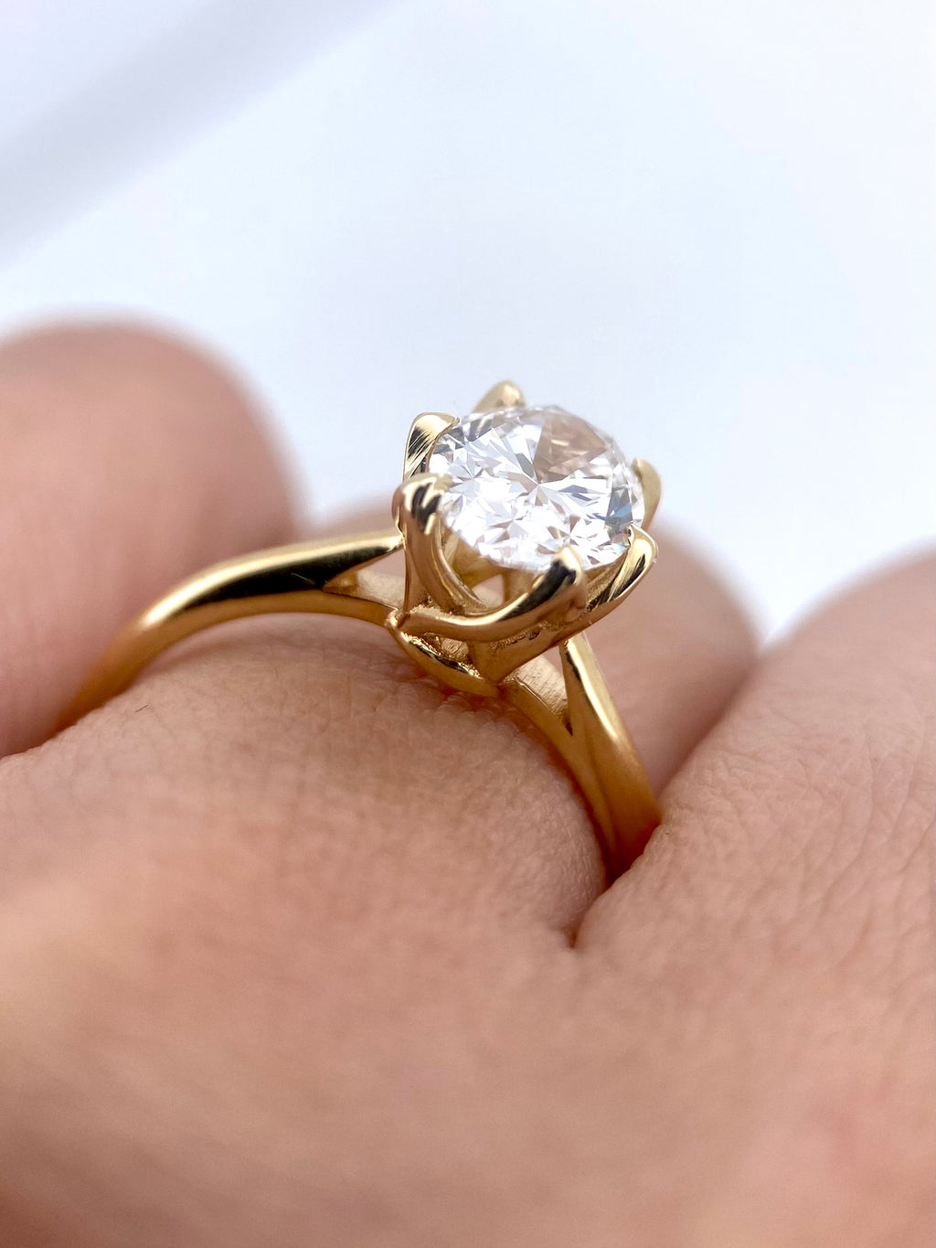 Diamante Laboratorio IGI Oval 2.00ct Oro 14k Amarillo-Anillo de Compromiso