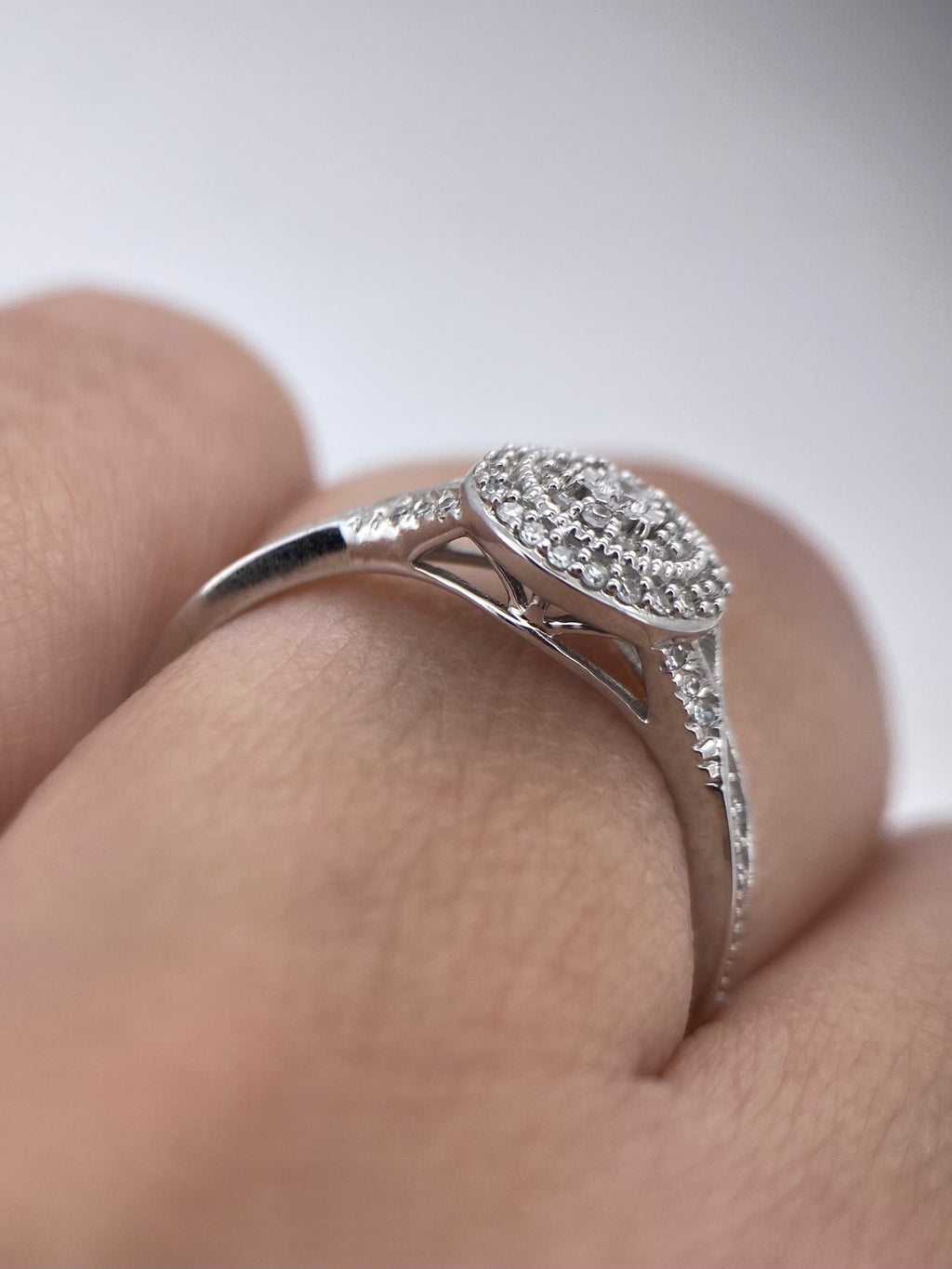 Oro Blanco 14k Redondo 0.17ct de Diamantes Naturales                            Anillo Compromiso OF1867