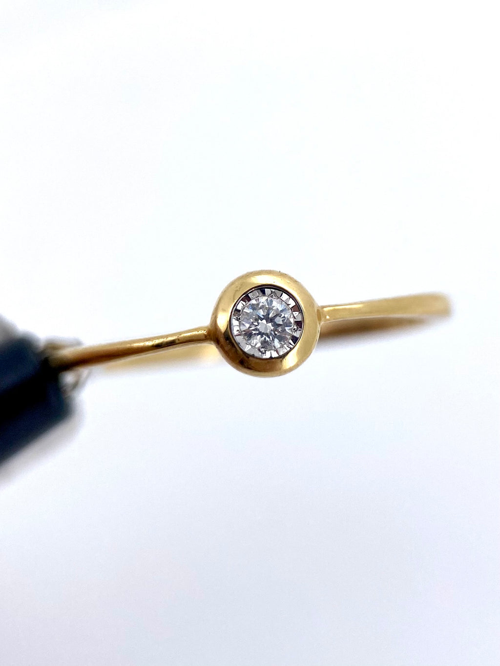 Oro Amarillo 14k Redondo 0.06ct de Diamante Natural                           Anillo Compromiso OF2053