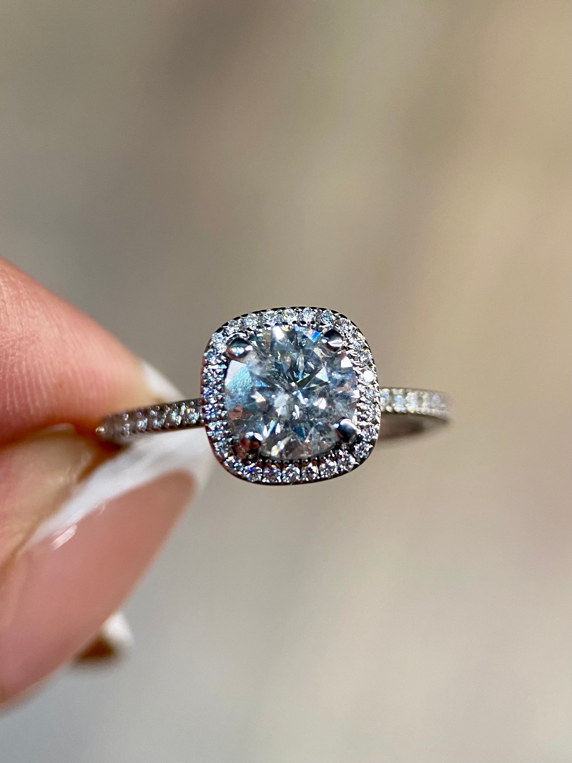 Oro Blanco 14k Redondo 1.01ct de Diamantes Naturales                            Anillo Compromiso OF2296