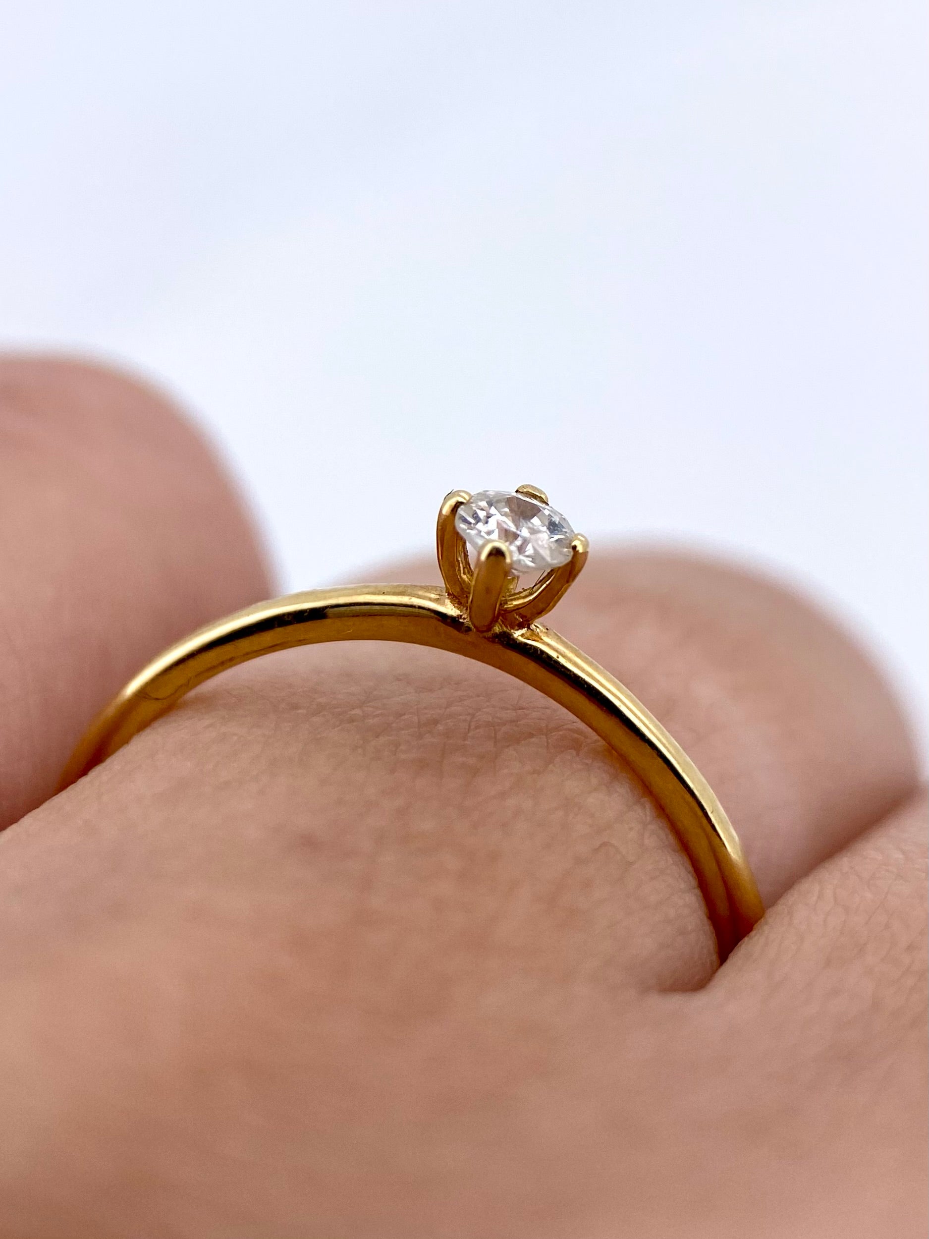 Oro Amarillo 14k Redondo 0.13ct de Diamante Natural                              Anillo Compromiso OF1748