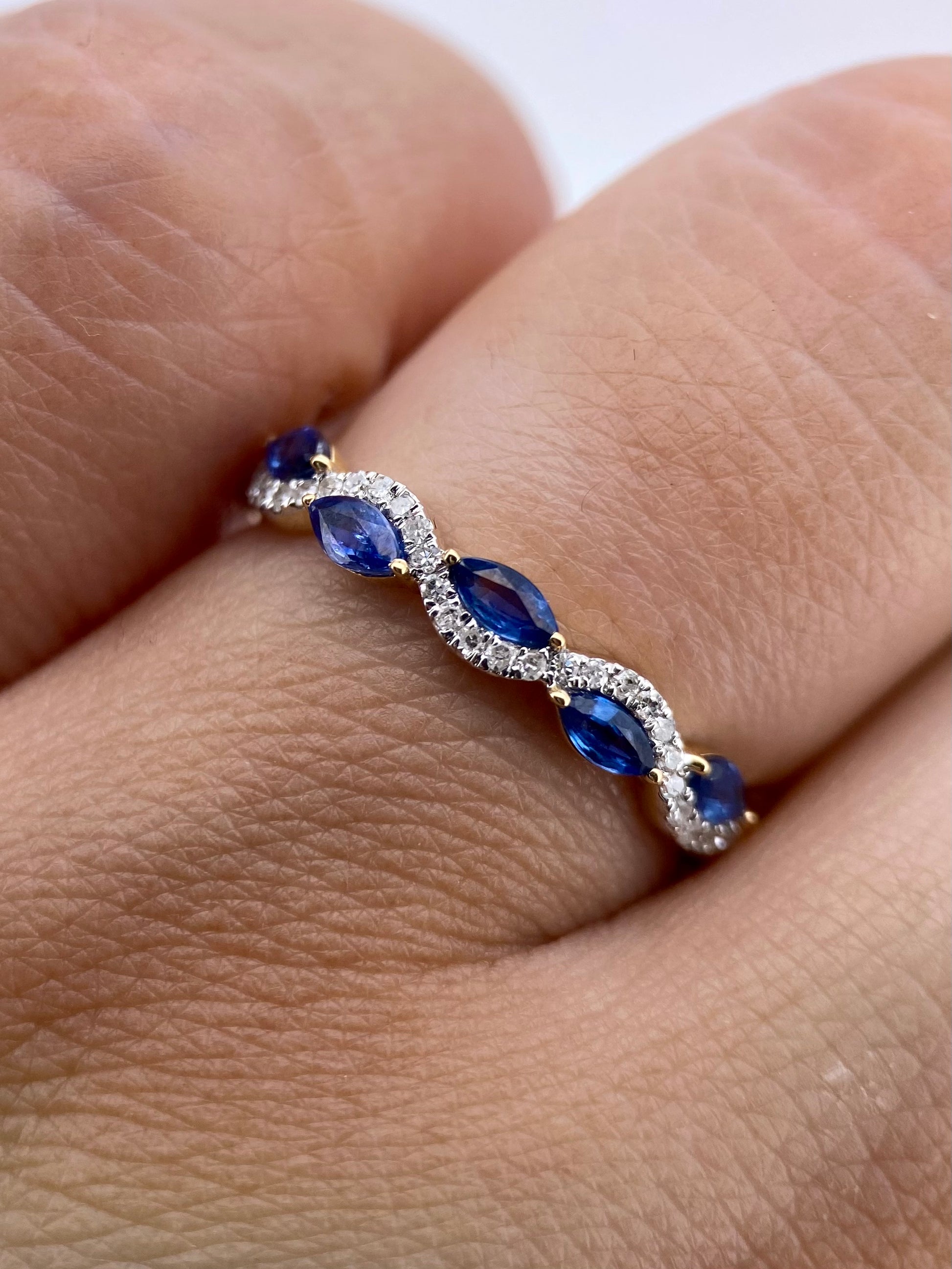 Churumbela Zafiros y Diamantes 0.65ct Oro 14k Blanco.            OF2370