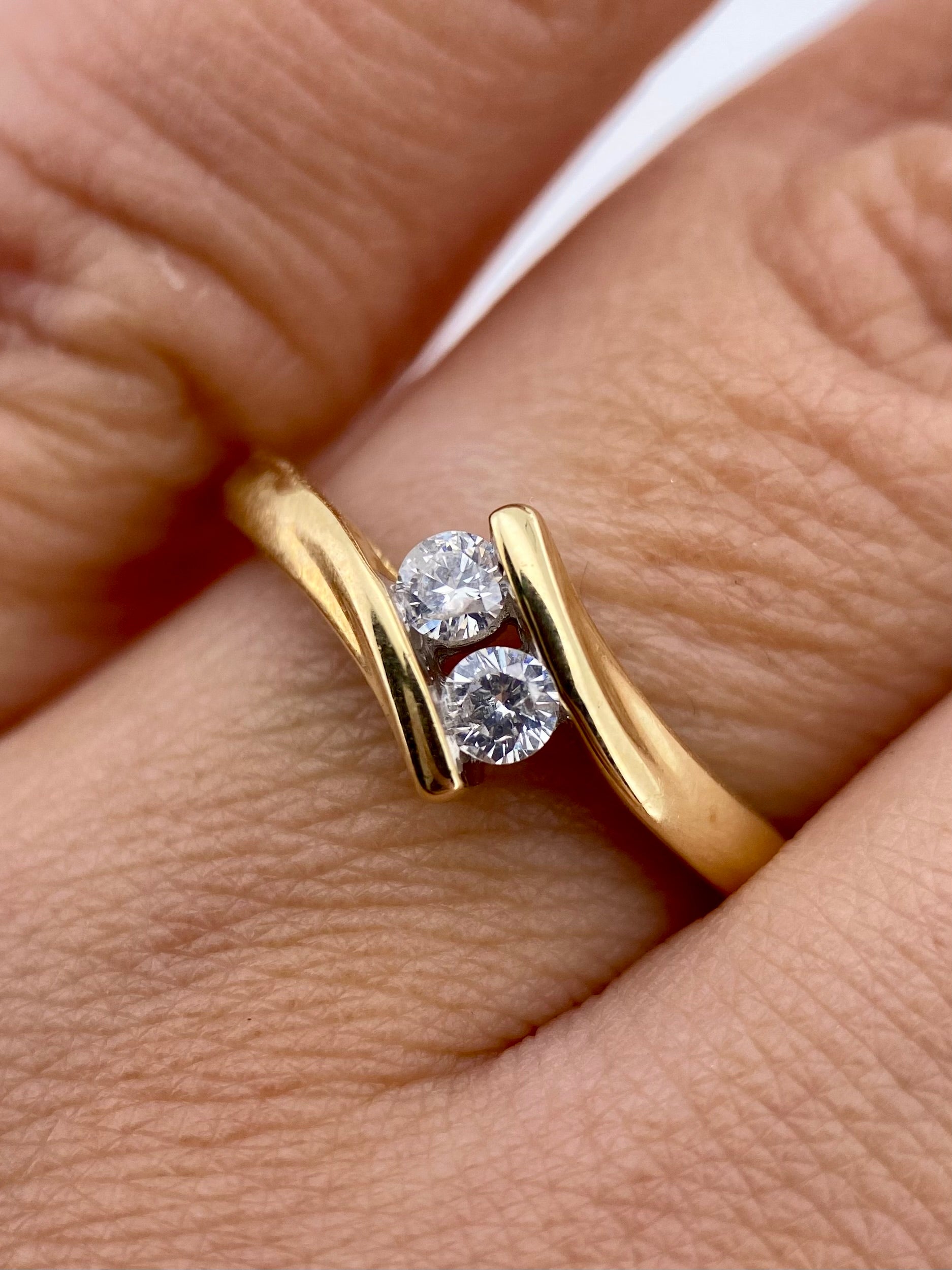 Oro Amarillo 14k Redondo 0.18ct de Diamante Natural                           Anillo Compromiso OF1930