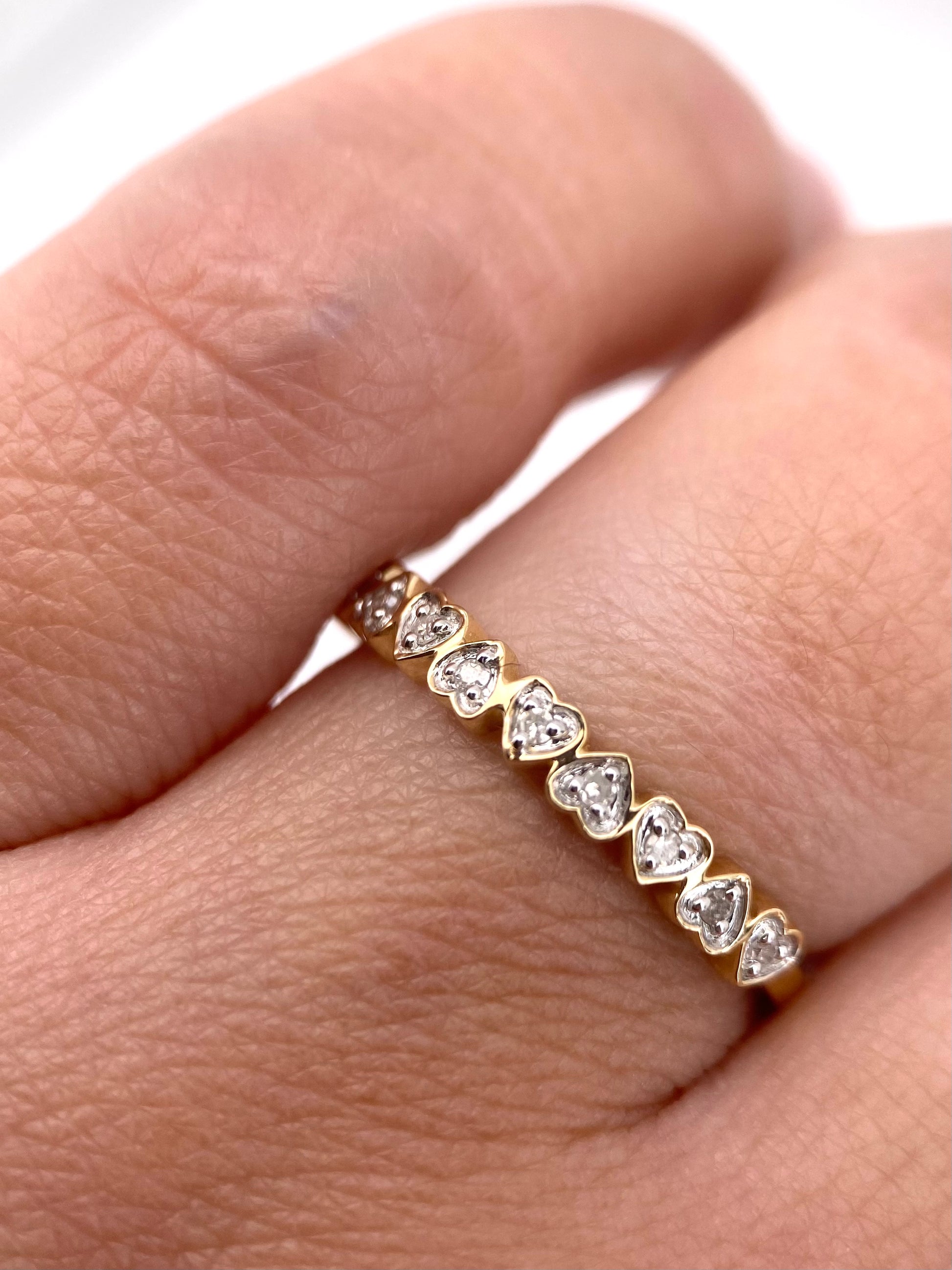 Churumbela con Diamantes Naturales Redondos con bisel Corazón 0.12ct Oro 14k Amarillo.            OF2316