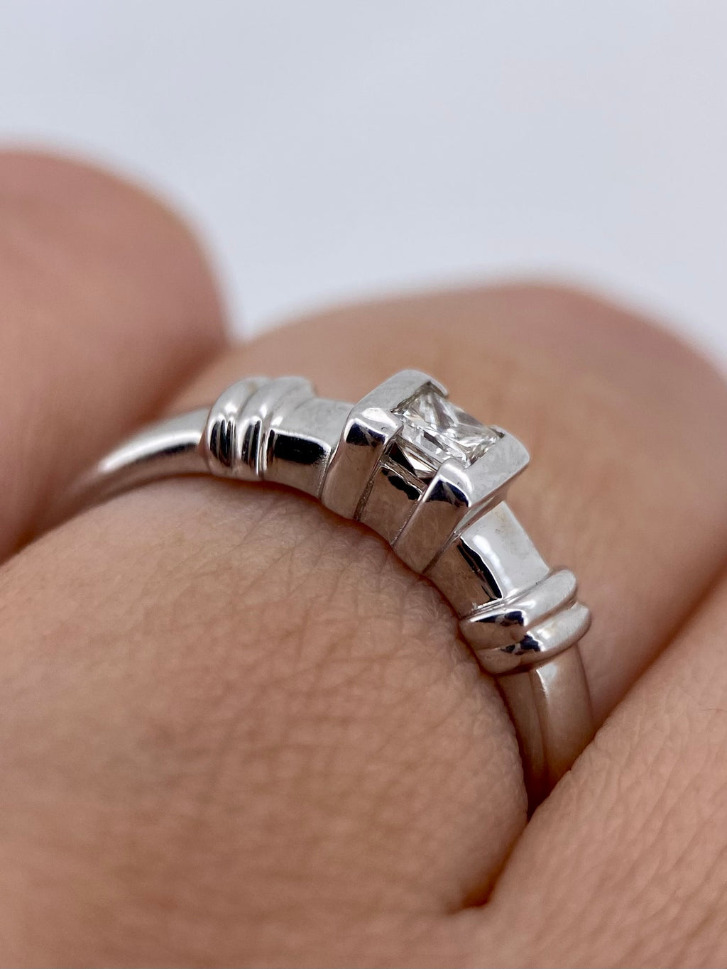 Oro Blanco 14k Princess 0.20ct de Diamante Natural                                                  Anillo Compromiso OF1402