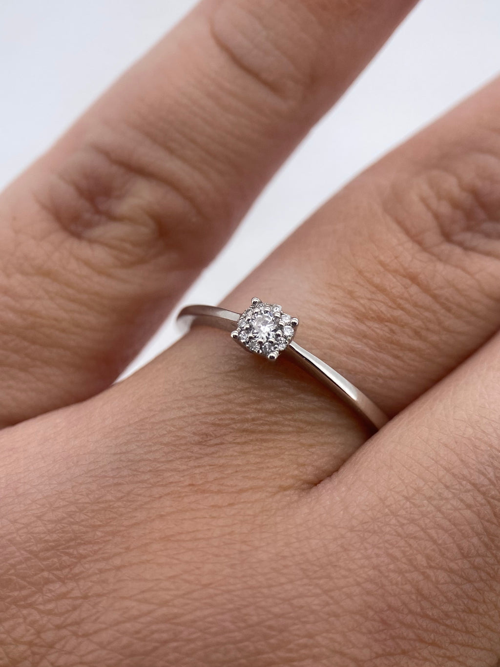 Oro Blanco 14k Redondo 0.15ct de Diamante Natural                                                  Anillo Compromiso OF2052