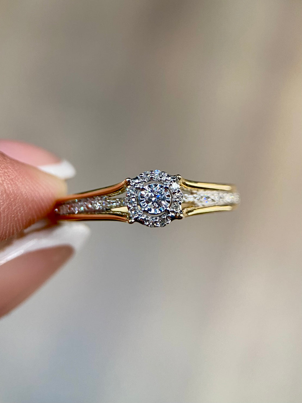 Oro Amarillo 14k Redondo 0.25ct de Diamantes Naturales                            Anillo Compromiso OF2290